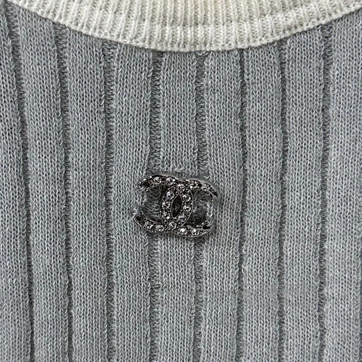 Chanel gray cashmere knit tank top by Chanel. Size XS / US 0-2 / IT 36-38 - 3 Thumbnail