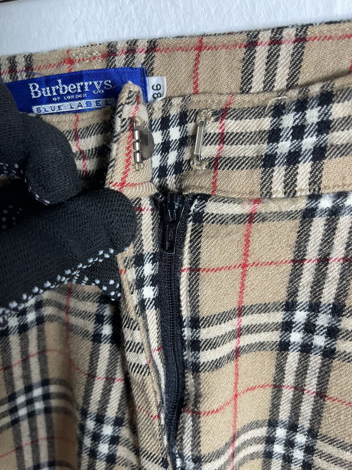 Burberry × Burberry Prorsum × Vintage Vintage Burberry Blue label nova check pants Size 26" / US 2 / IT 38 - 5 Thumbnail