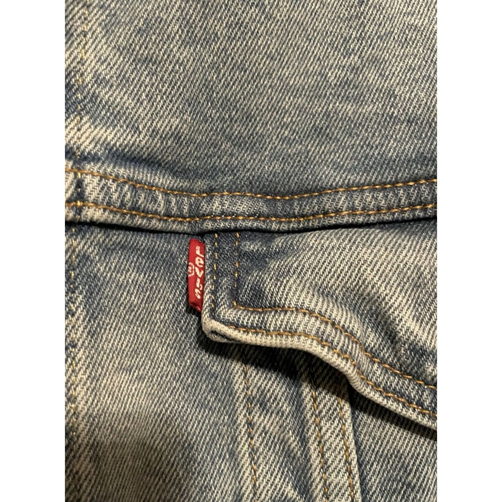 Levi's Item Specifications: Material: Cotton Size 40" / US 18 - 3 Thumbnail