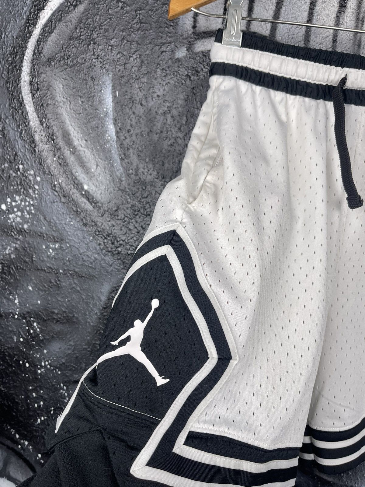 Jordan Brand Jordan Dri-Fit Sport Diamond Mesh Shorts Men’s Size S Size US 29 - 4 Thumbnail