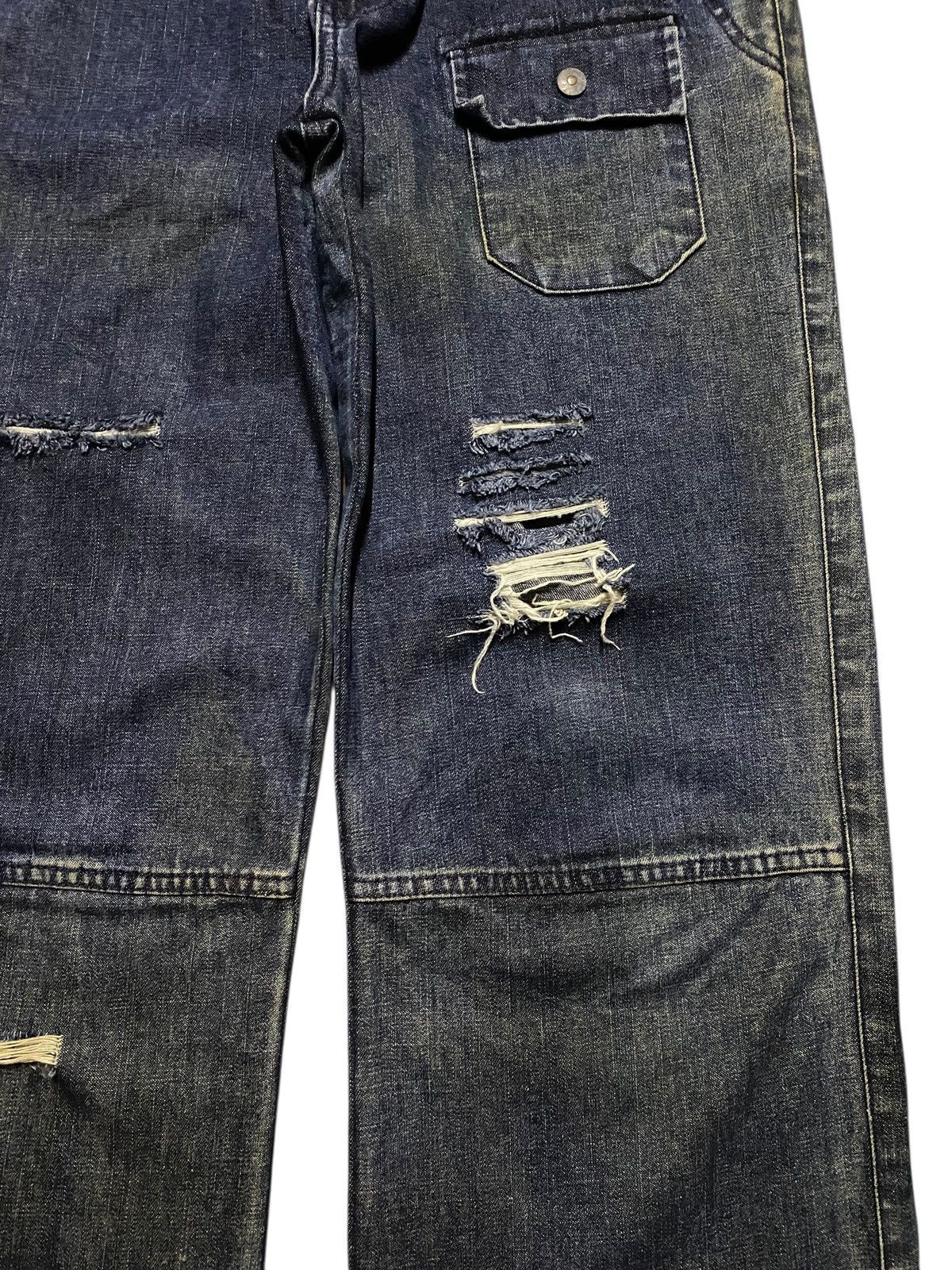 Gap Vintage Gap Surveyor Distressed Baggy Jeans Size US 30 / EU 46 - 8 Thumbnail