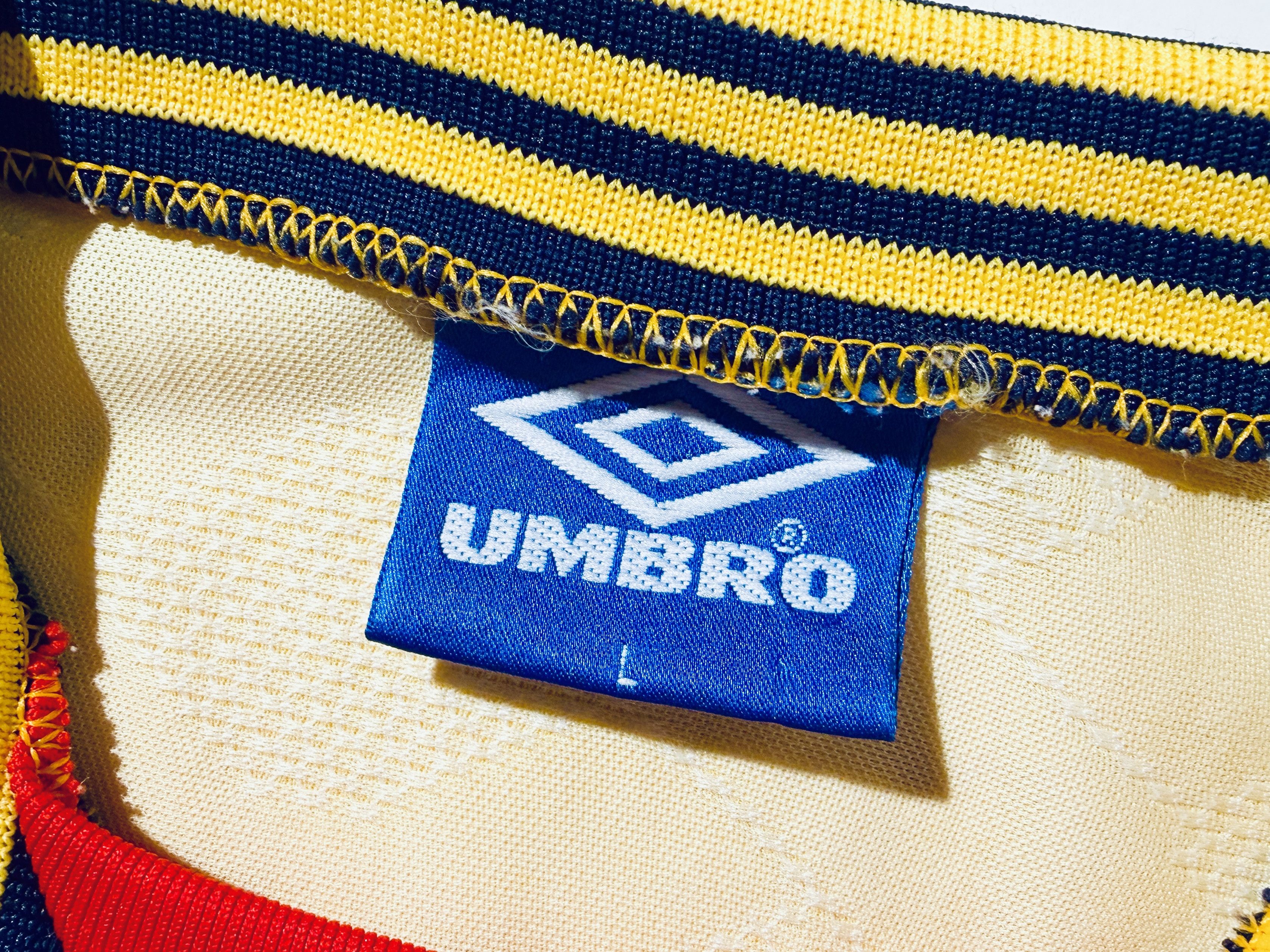 Umbro Nottingham Forest Away Football Shirt 1995 1997 Umbro 95/97 Size US L / EU 52-54 / 3 - 6 Thumbnail