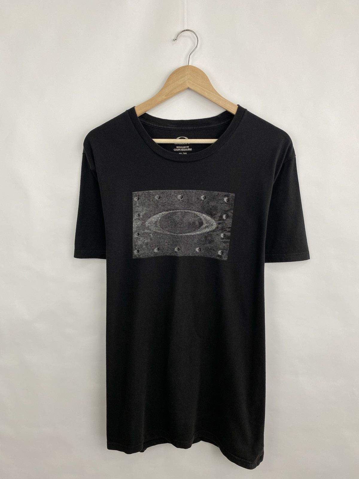 Oakley × Vintage 🇺🇸 Vintage Y2K Oakley Big Logo T-Shirt Rare Retro Hype Size US XL / EU 56 / 4 - 3 Thumbnail