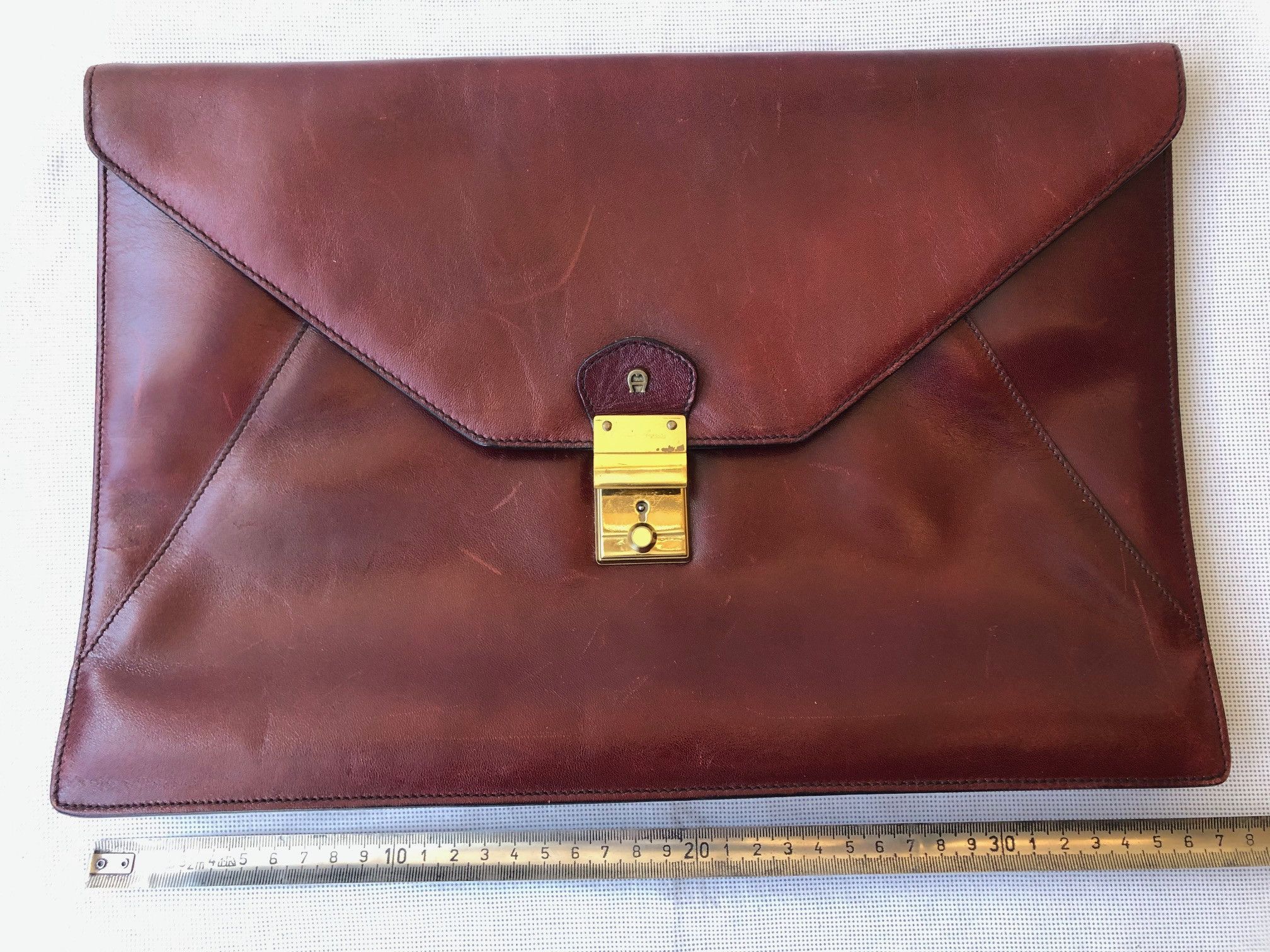 Etienne Aigner Vintage Etienne Aigner Leather Portfolio Document Sleeve Size ONE SIZE - 1 Thumbnail