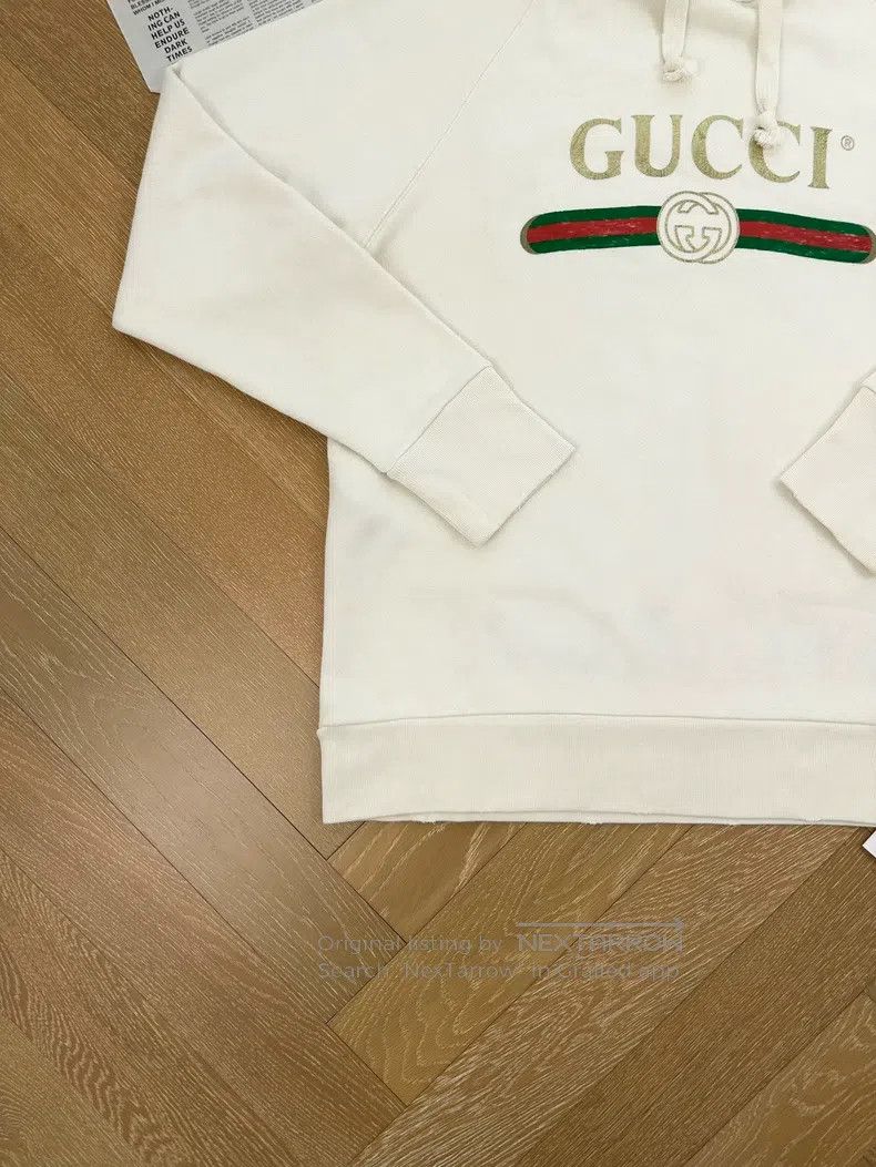 Gucci Gucci Go out and casual Logo letter back double dog print Size US M / EU 48-50 / 2 - 4 Thumbnail