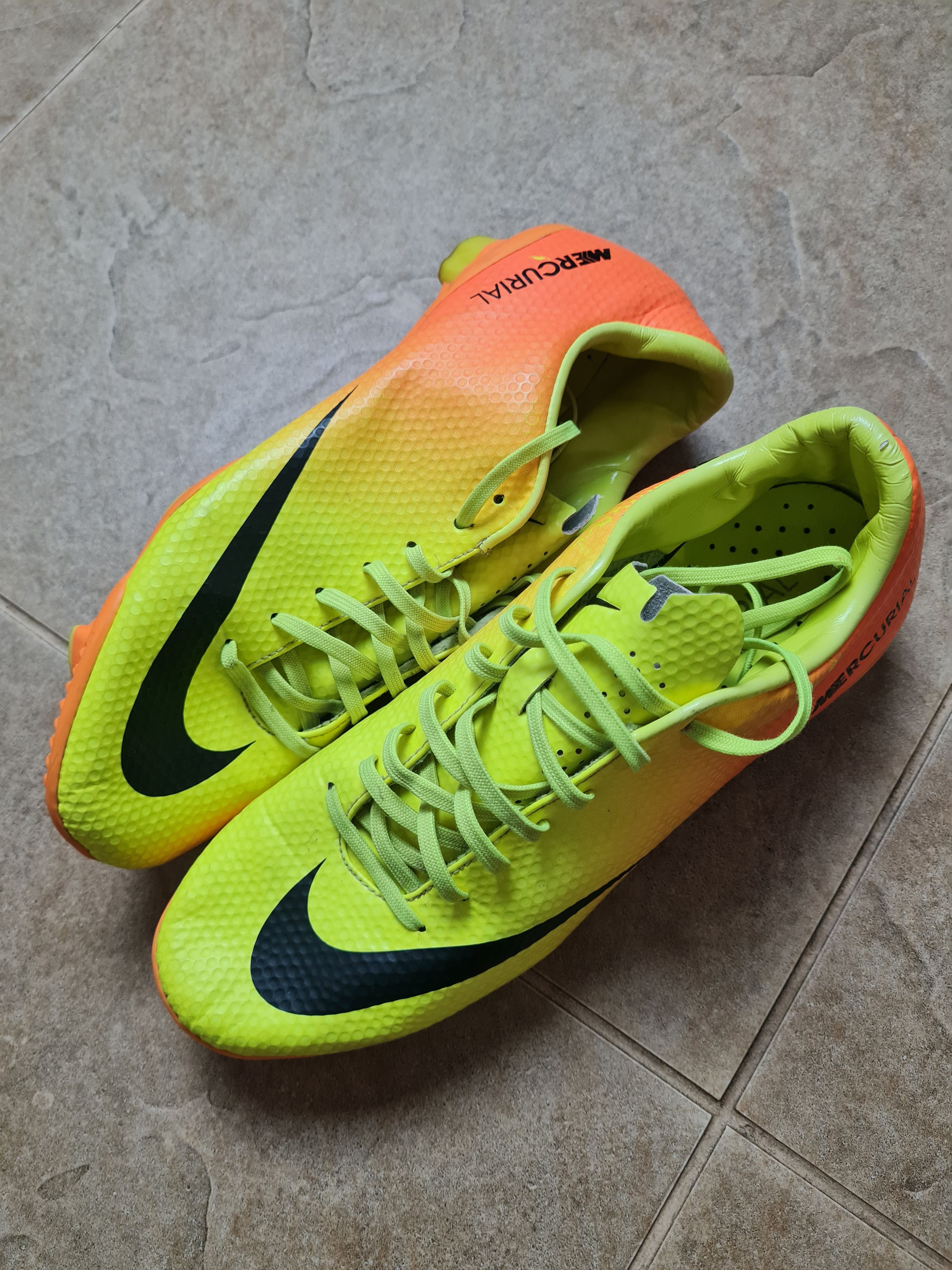 Nike Nike Mercurial Victory IV FG Football Size 7.5 Uk 55447-708 Size US 8.5 / EU 41-42 - 4 Thumbnail