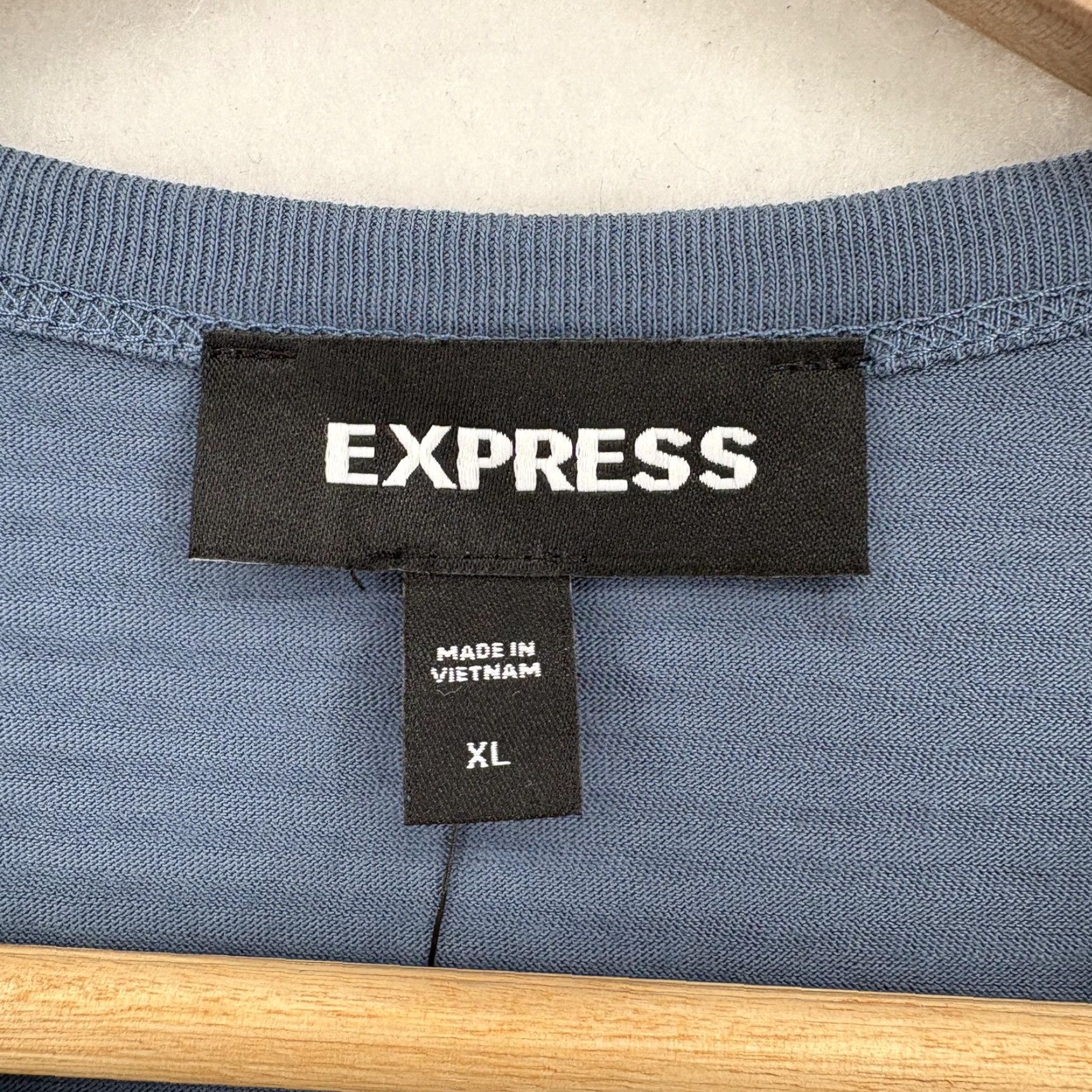 Express Express Shirt Mens XL Blue Long Sleeve Pocket Tee 100% Cotton Crewneck Casual Size US XL / EU 56 / 4 - 3 Thumbnail