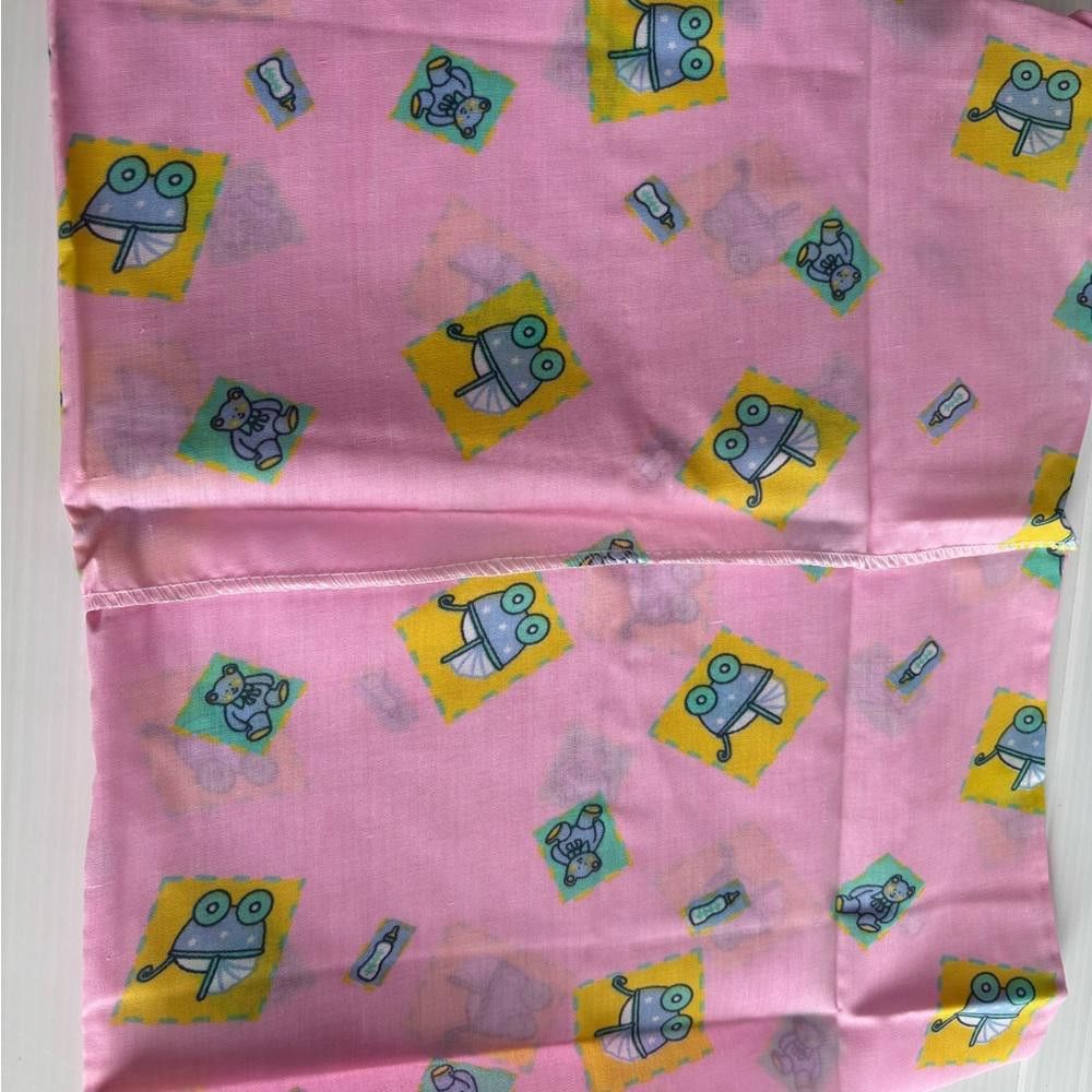 Designer Vintage 90s Baby girl pink Pillowcase by Emval Creations Size ONE SIZE - 3 Thumbnail