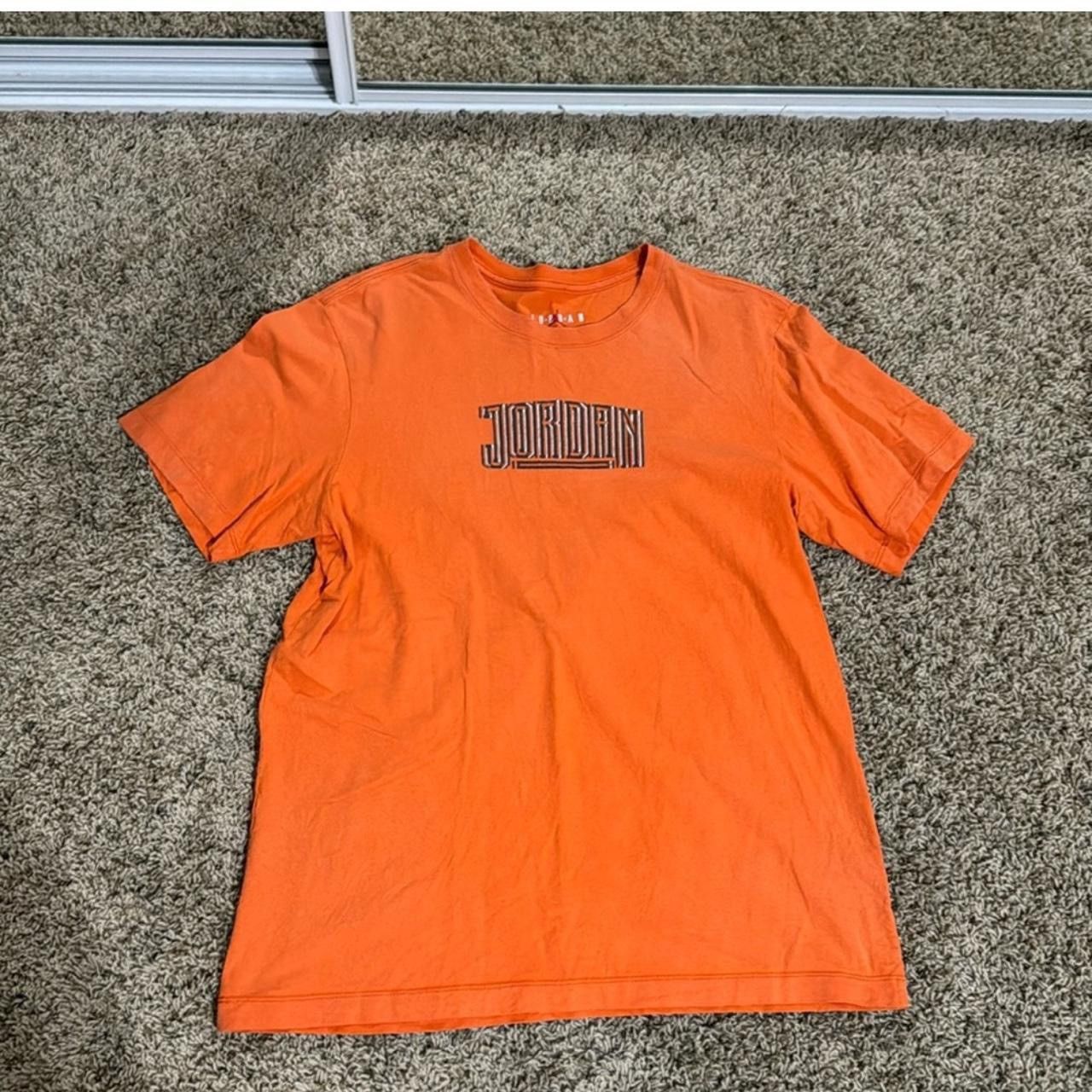 Jordan Brand × Vintage Y2K Jordan Tee Size US M / EU 48-50 / 2 - 1 Thumbnail