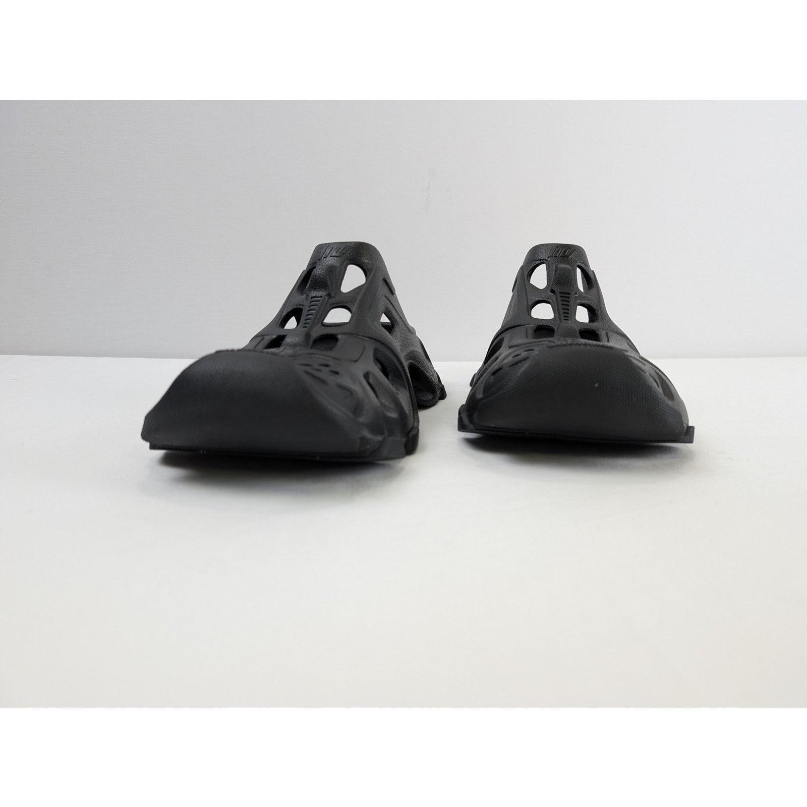 Balenciaga o1rshd1 HD Mule Sandal Slipper in Black Size US 9 / EU 42 - 8 Thumbnail