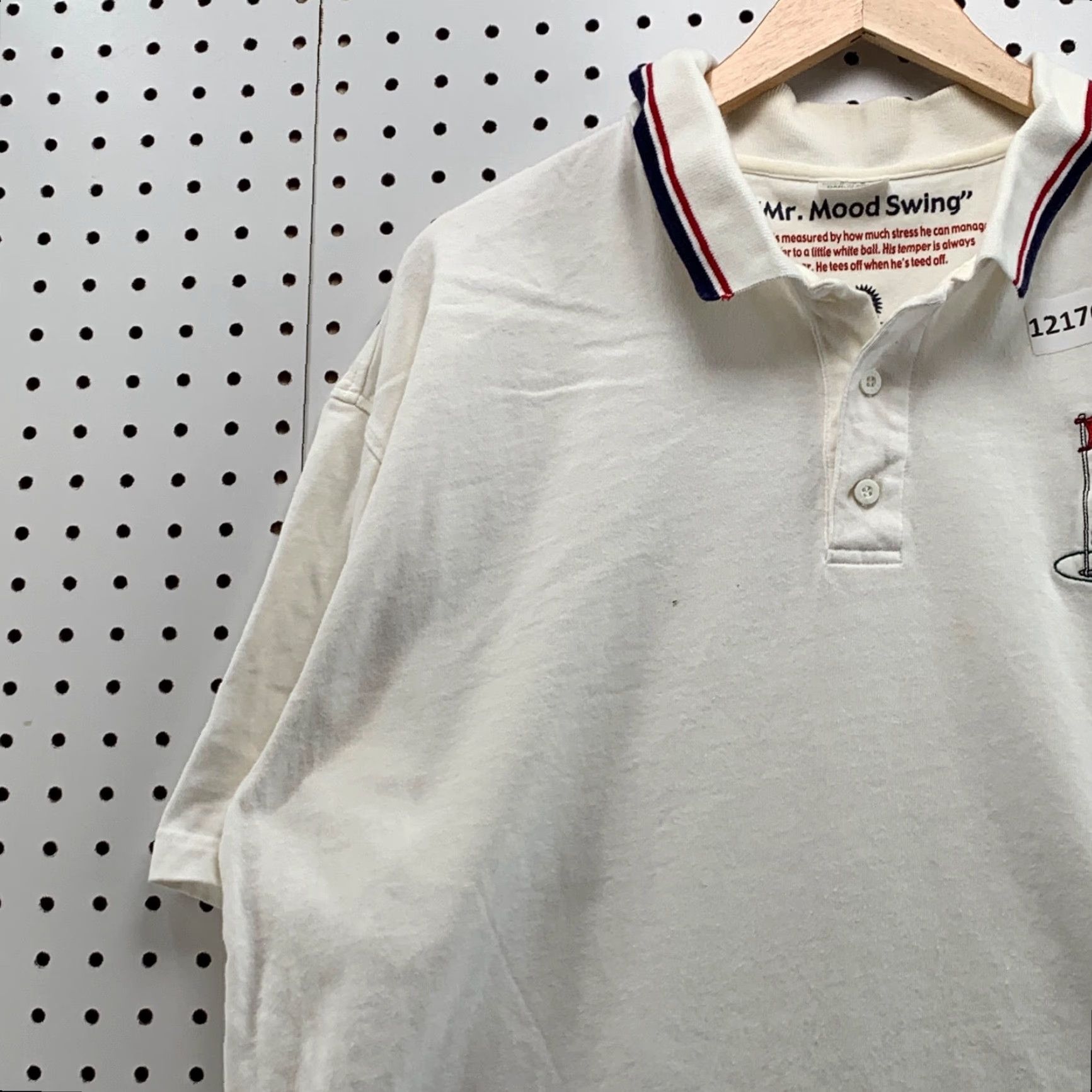 Vintage Daffy Duck Polo Shirt XL White Embroidered Golf Logo 90s Warner Bros. Vintage Men’s Polo Shirt Size US XL / EU 56 / 4 - 3 Thumbnail