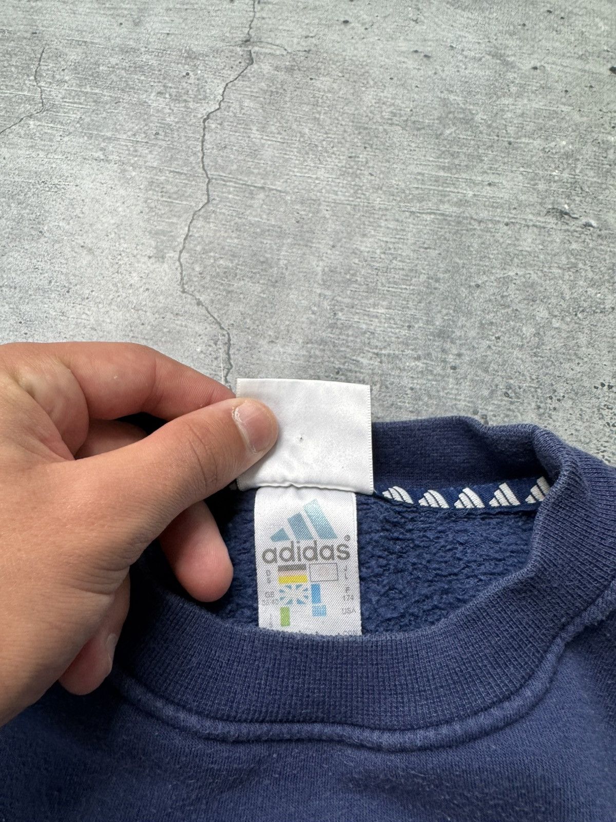 Adidas Adidas Big Logo Vintage Baggy Sweatshirt Size US L / EU 52-54 / 3 - 5 Thumbnail