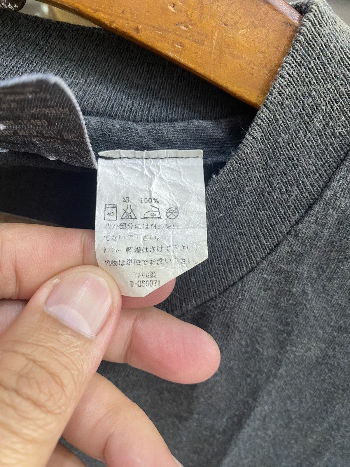 Mickey Mouse VINTAGE MICKEY MOUSE DISTRESSED Size US M / EU 48-50 / 2 - 19 Thumbnail