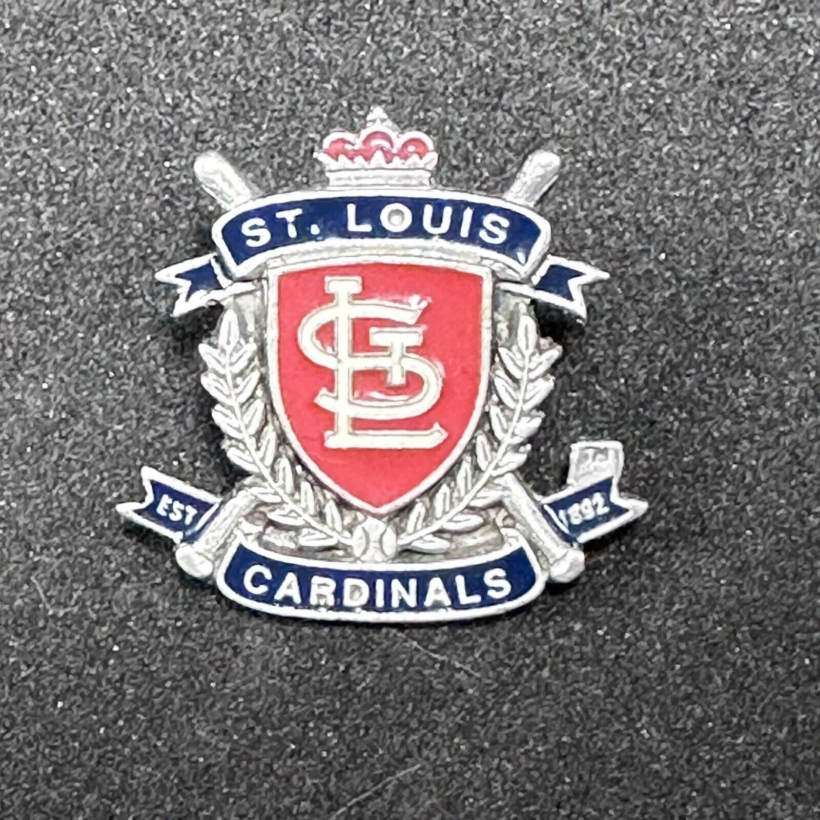 MLB St. Louis Cardinals STL Logo Crest Lapel Hat Pin 1994 MLB Size ONE SIZE - 1 Thumbnail