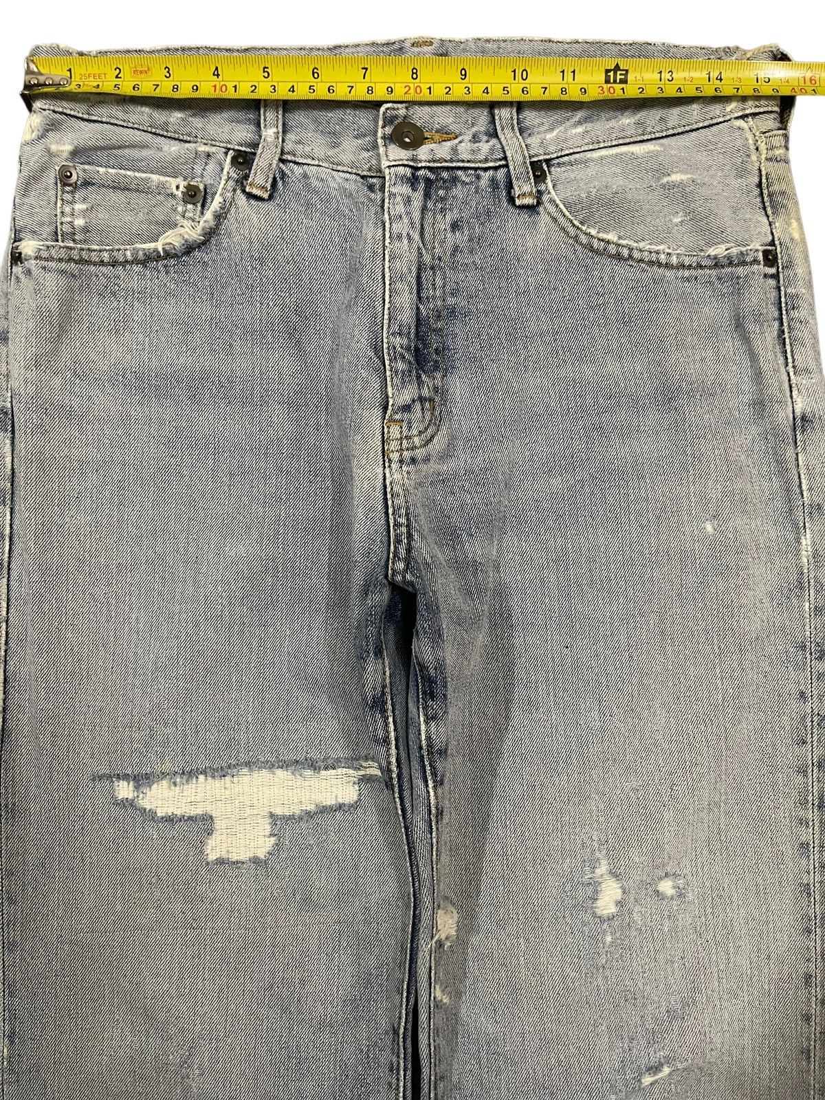 Uniqlo Vintage Japanese Uniqlo Blue Wash Distress Loose Jeans Size US 30 / EU 46 - 9 Thumbnail