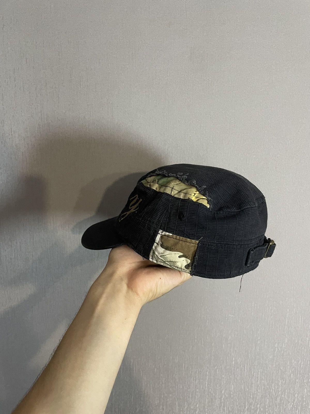 Japanese Brand Vintage Distressed New York Black Camo Army Camp Cap Size ONE SIZE - 3 Thumbnail