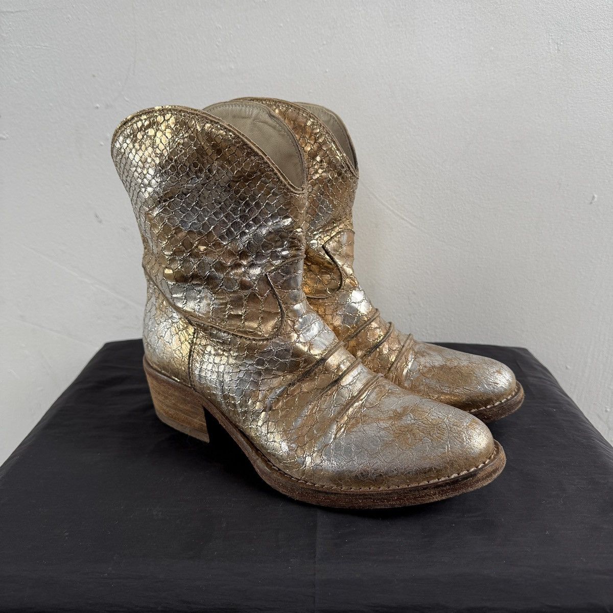 Other Vintage Manwood Vero Cuoio Gold Cowboy Boots Size US 7 / IT 37 - 2 Thumbnail
