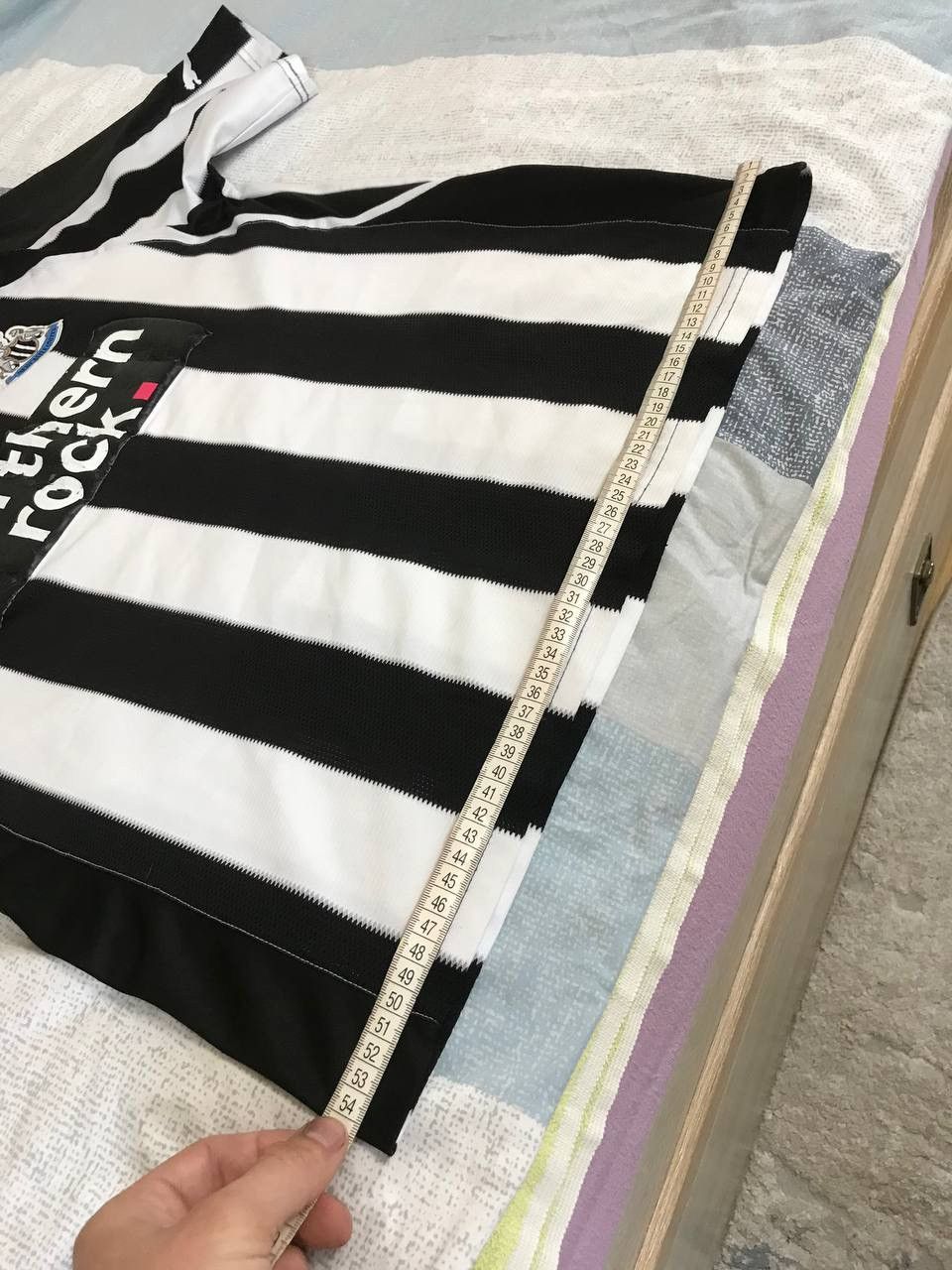 Puma 🔥 Puma NewCastle United 2010 2011 Soccer Jersey Shirt VTG Size US L / EU 52-54 / 3 - 11 Thumbnail