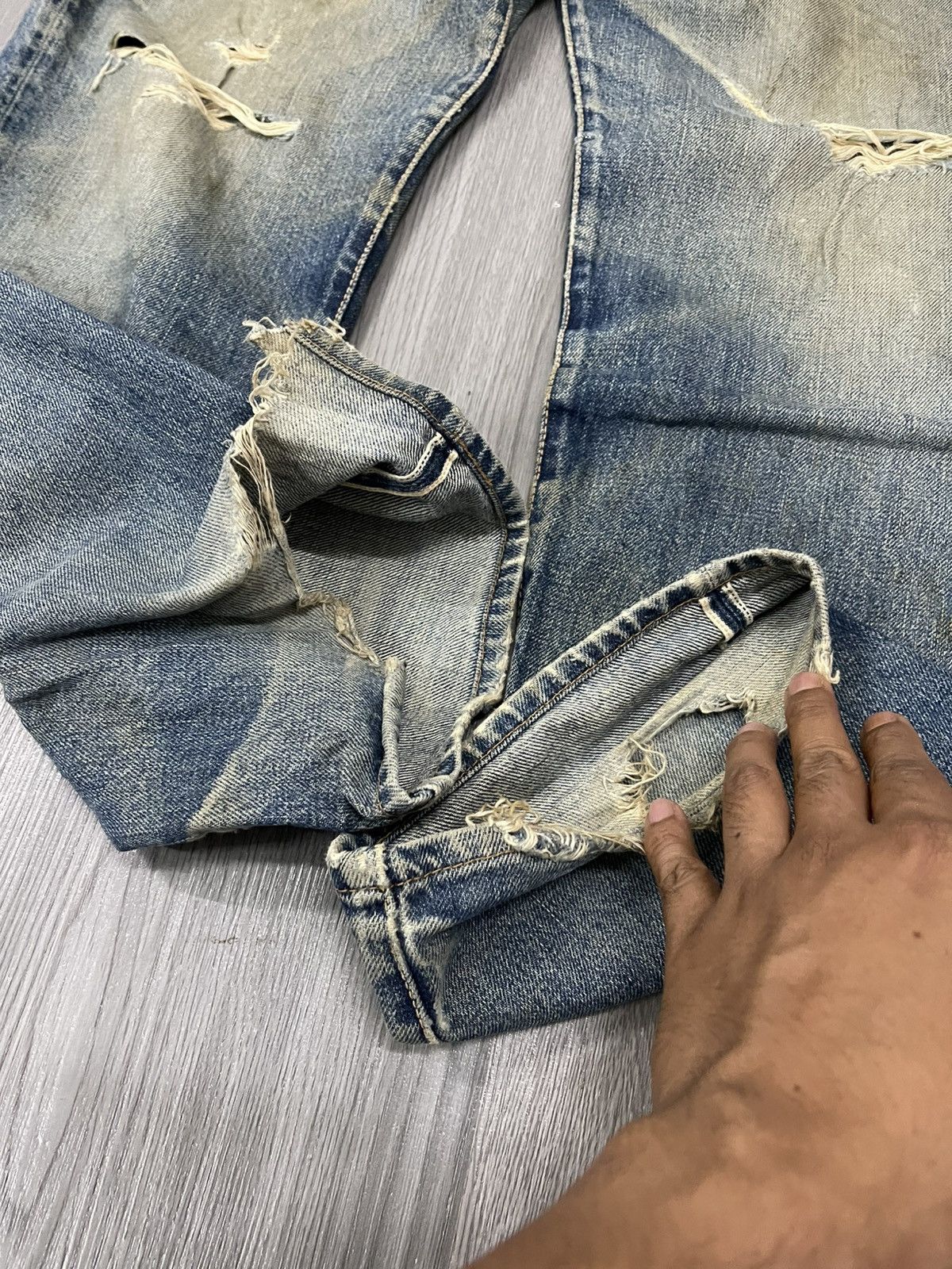 Evisu × Vintage Vintage Evisu Special rip distressed denim Size US 29 - 4 Thumbnail