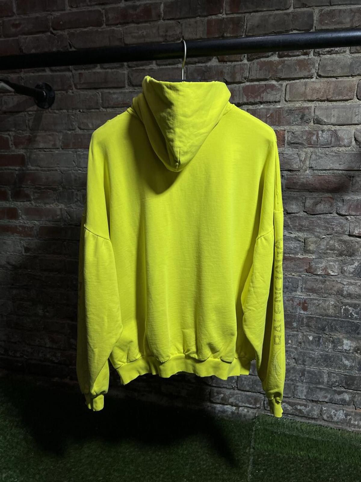 Balenciaga Balenciaga Sport Logo Hoodie Yellow Sz. M Size ONE SIZE - 2 Thumbnail