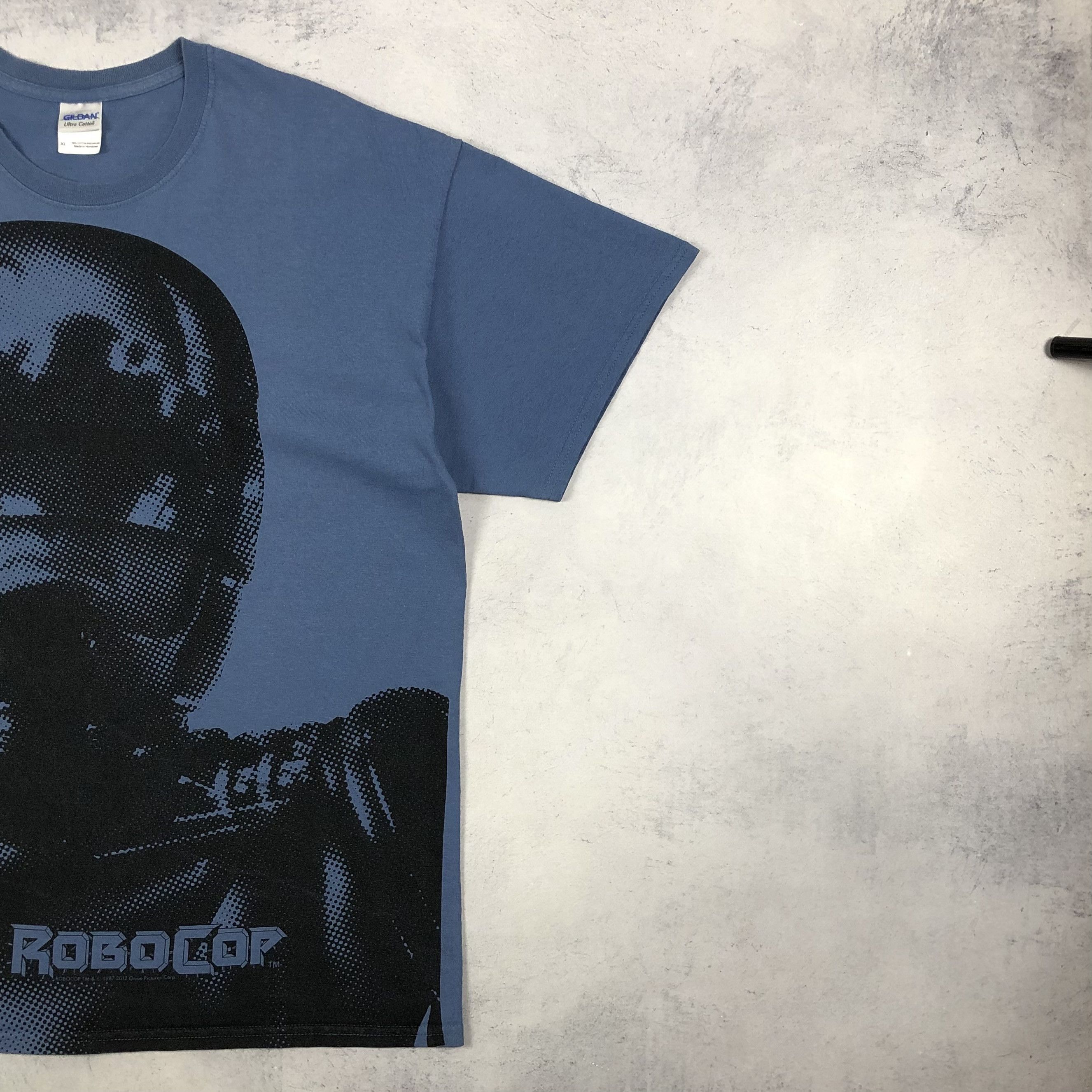 Vintage Vintage Robocop Movie Schwarzenegger Tee Size US XL / EU 56 / 4 - 5 Thumbnail