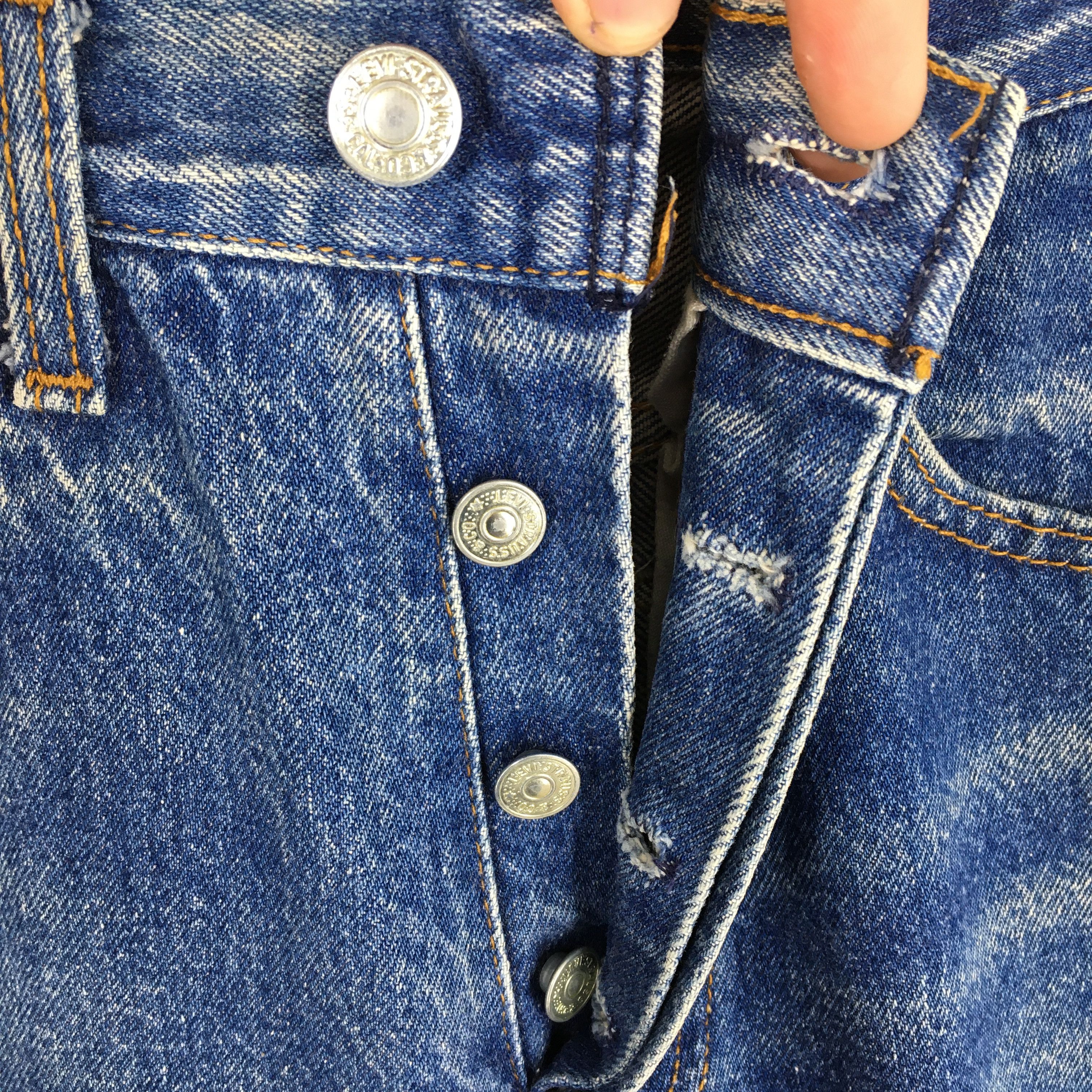 Levi's Size 26x30 Vintage 90s Levi's 501 Faded Blue Jeans S874 Size 26" / US 2 / IT 38 - 6 Thumbnail