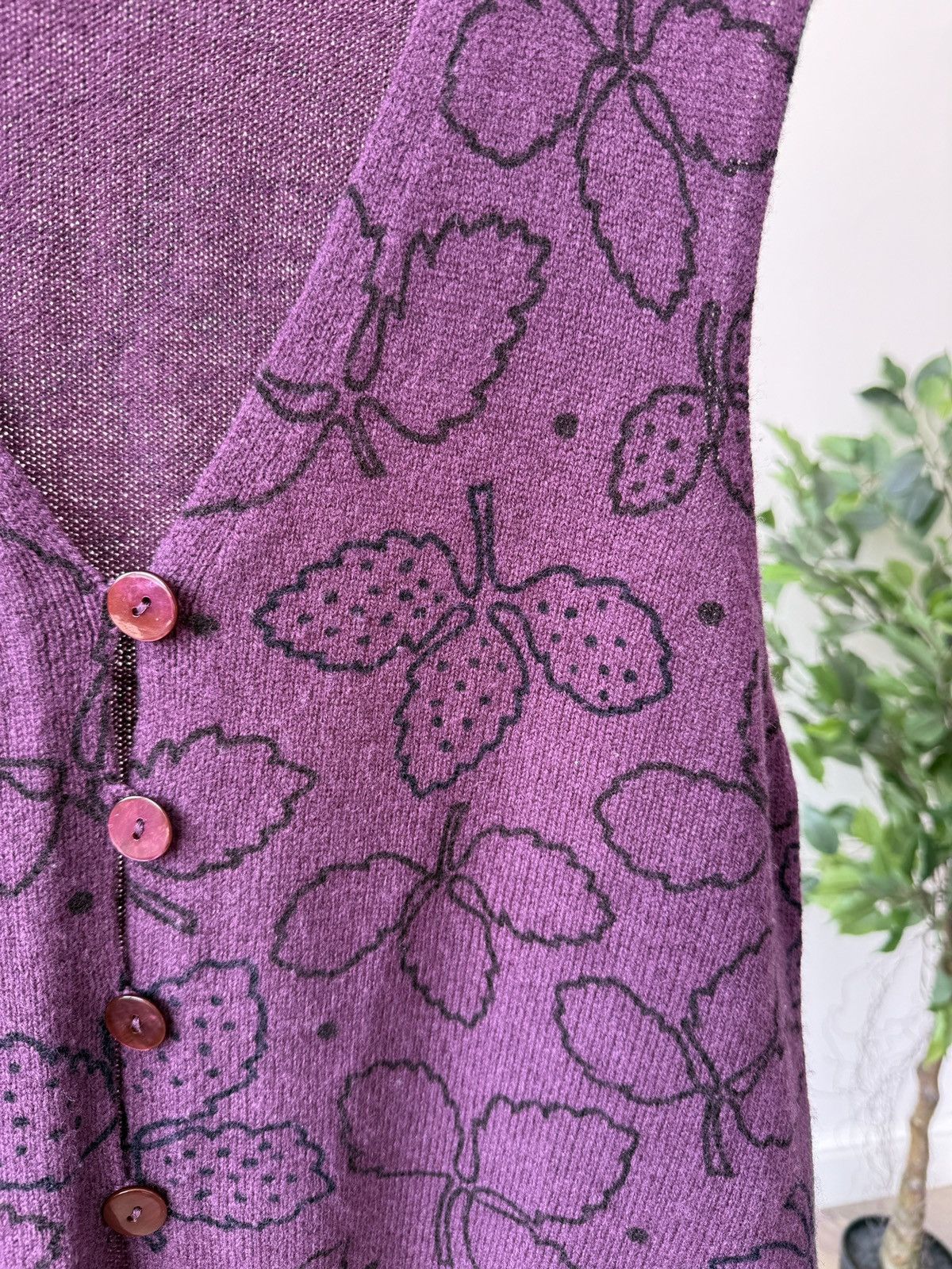 Gudrun Sjoden Vintage Gudrun Sjoden Womens Wool Knit Vest Floral Pattern Size M / US 6-8 / IT 42-44 - 9 Thumbnail