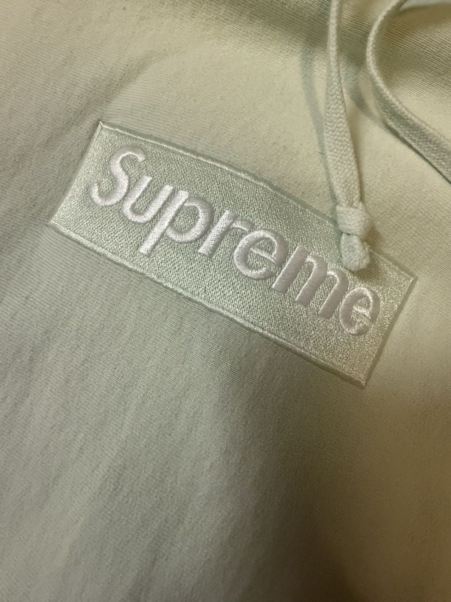 Supreme Supreme box logo hoodie in mint Size US L / EU 52-54 / 3 - 6 Thumbnail