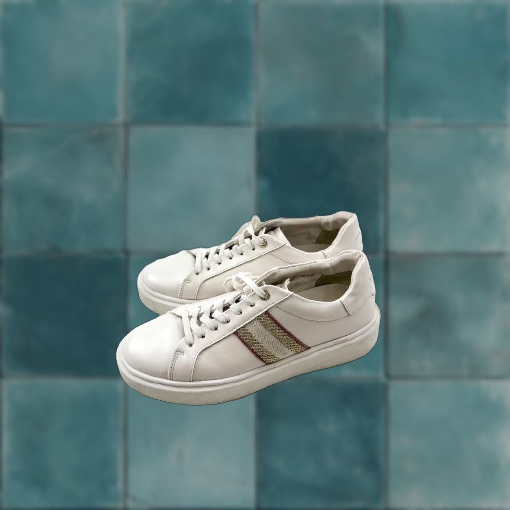 Ted Baker Ted Baker Sneakers Womens US 8.5 EU 39 White Metallic Detail Webbing Trainers Shoes Casual Size US 9 / IT 39 - 1 Thumbnail
