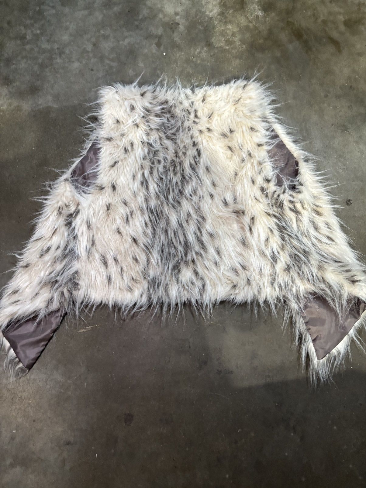 Vintage 2000s Vintage Y2K Fur Vest/Shell Size M / US 6-8 / IT 42-44 - 2 Thumbnail