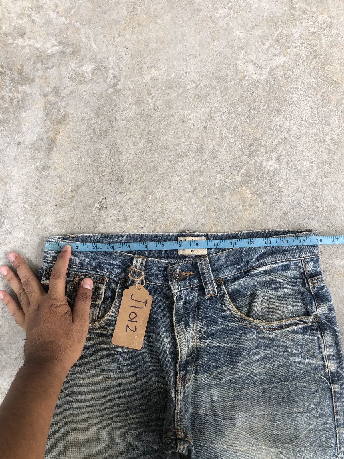 Le Grande Bleu (L.G.B.) Japanese Nylaus Flared Jeans Distressed Jeans Size US 31 - 22 Thumbnail