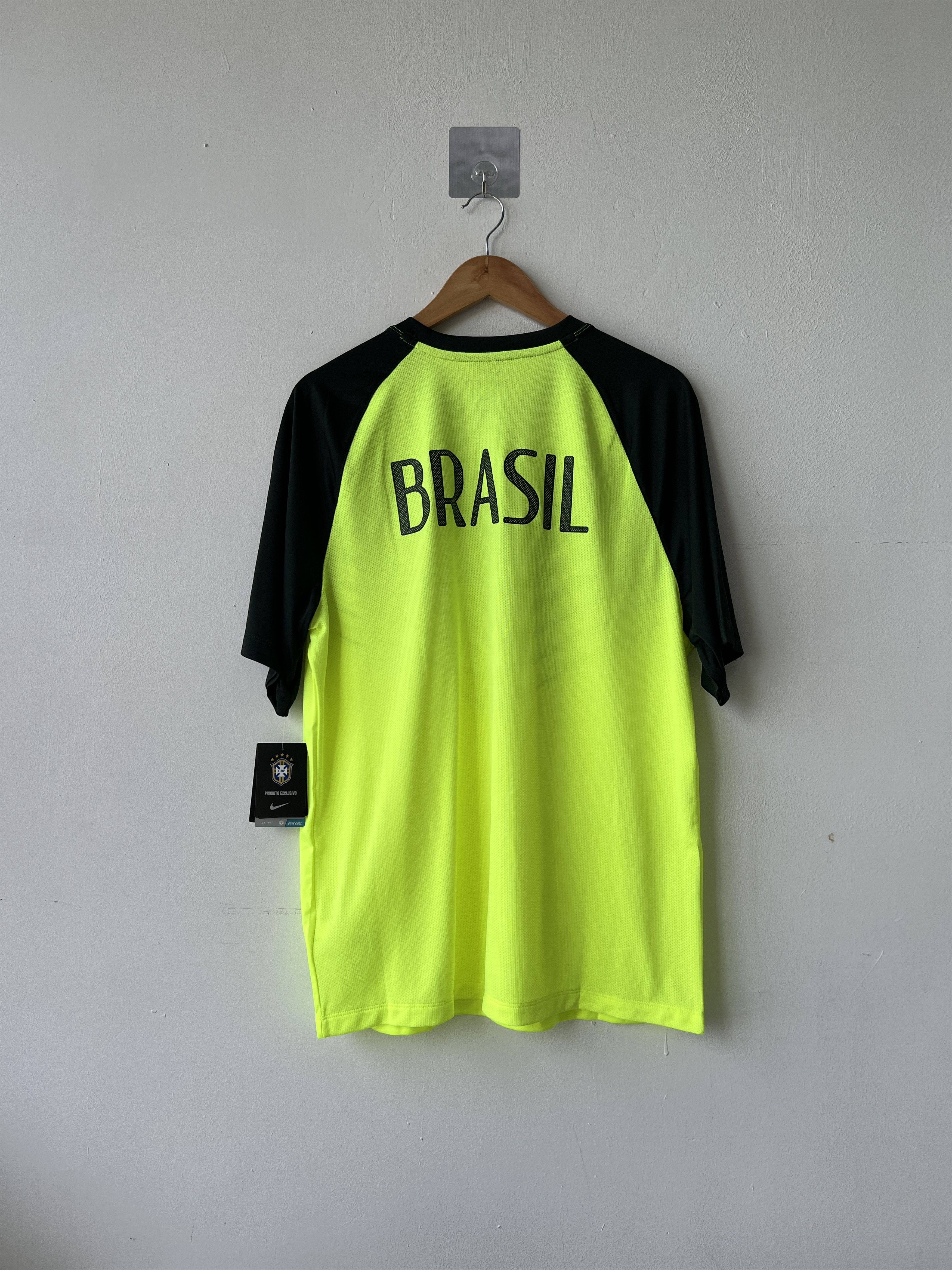 Nike (XL) Brazil 2014 Pre-Match Kit (NEW) Size US XL / EU 56 / 4 - 2 Thumbnail