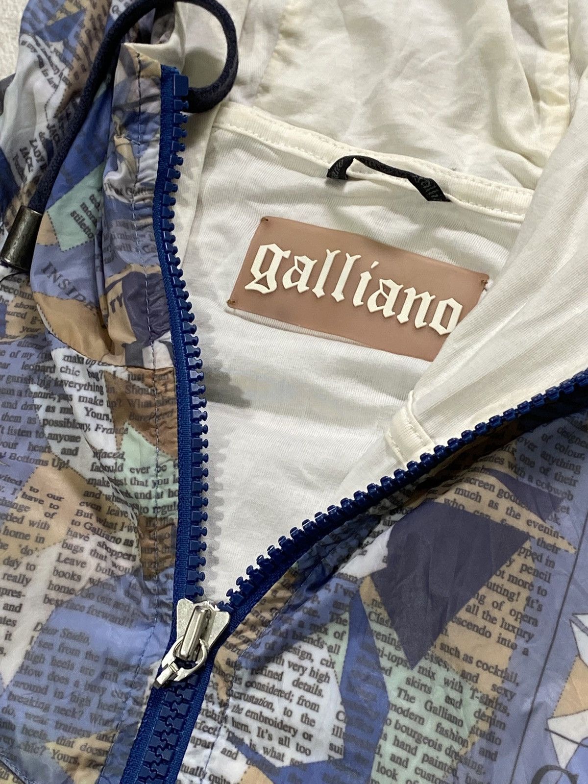 John Galliano RARE❤️‍🔥 John Galliano Lettering Print Hooded Jacket Size US M / EU 48-50 / 2 - 7 Thumbnail