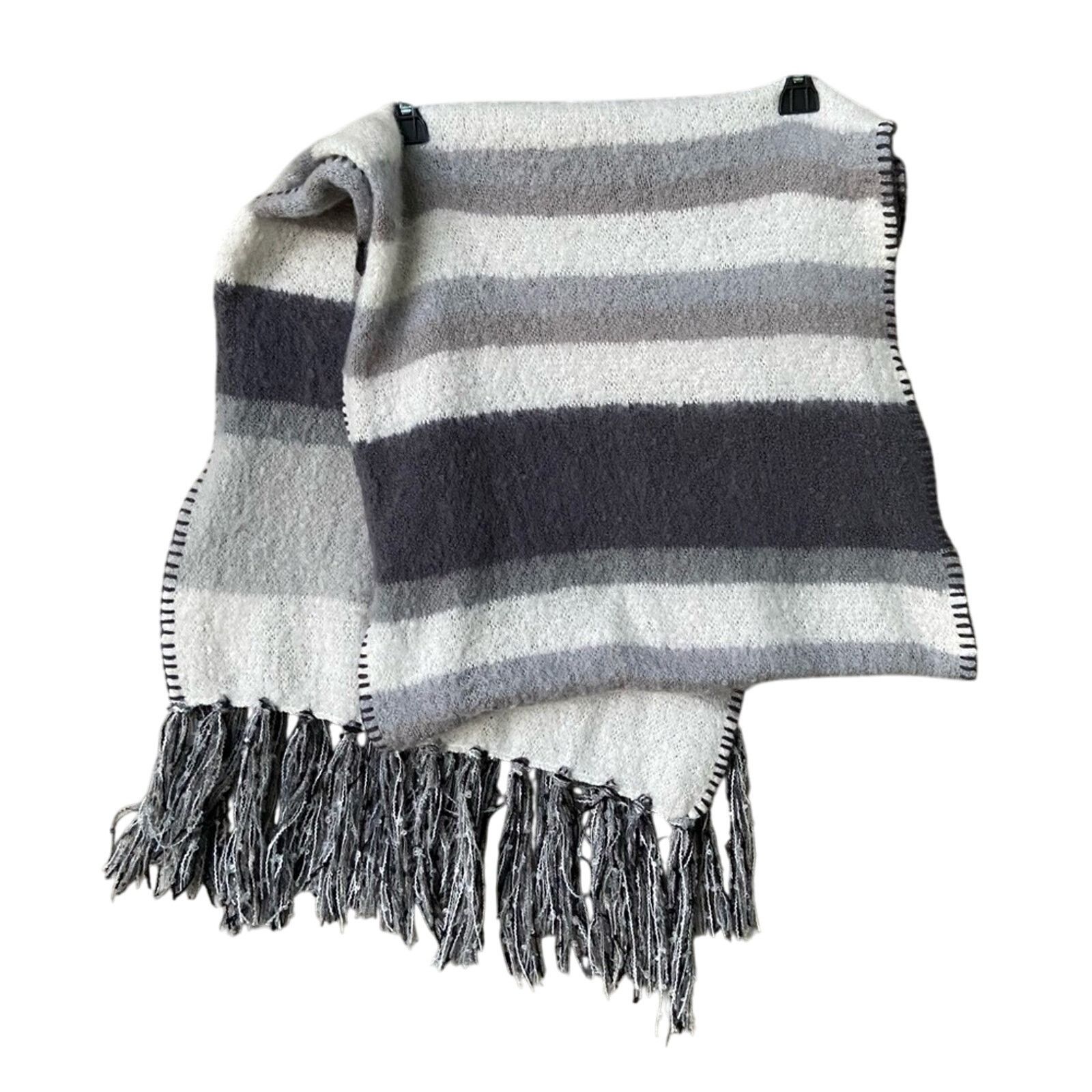 Sonoma NWT New Sonoma Womens One Size Polyester Fringe Scarf Size ONE SIZE - 1 Thumbnail