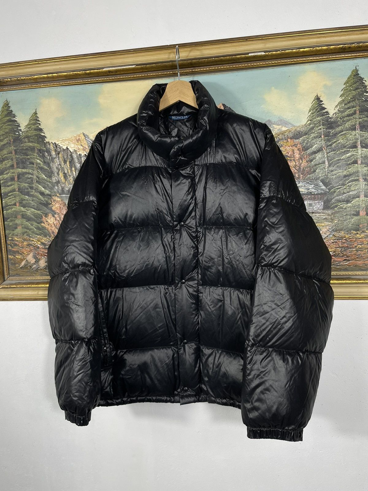 Designer × Moncler Moncler Grenoble Giubbotto Black Puffer Hoodie Shiny Drill Size US M / EU 48-50 / 2 - 3 Thumbnail