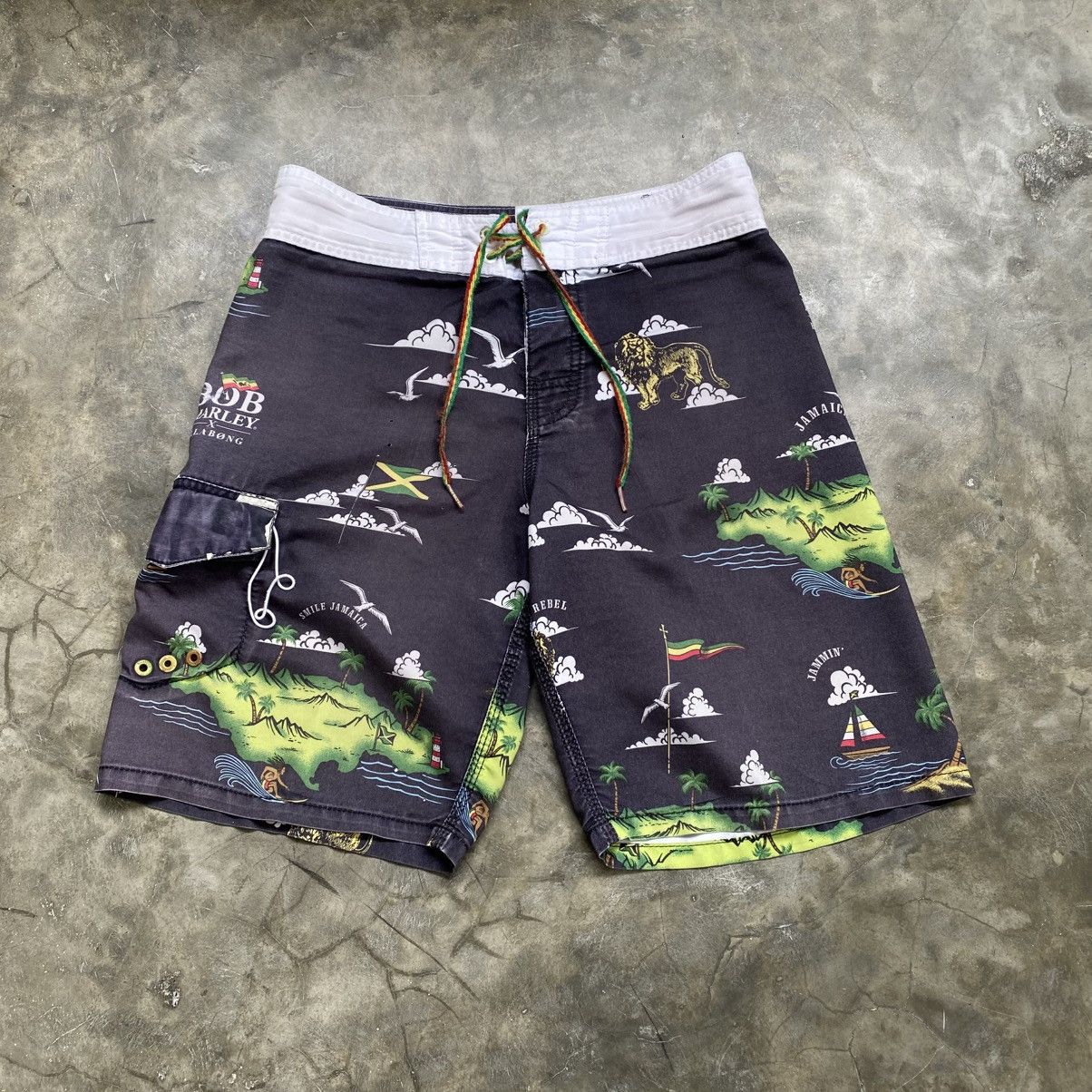 Billabong 90s Bilabong X Bob Marley Surfing Short Pants Size US 30 / EU 46 - 1 Thumbnail