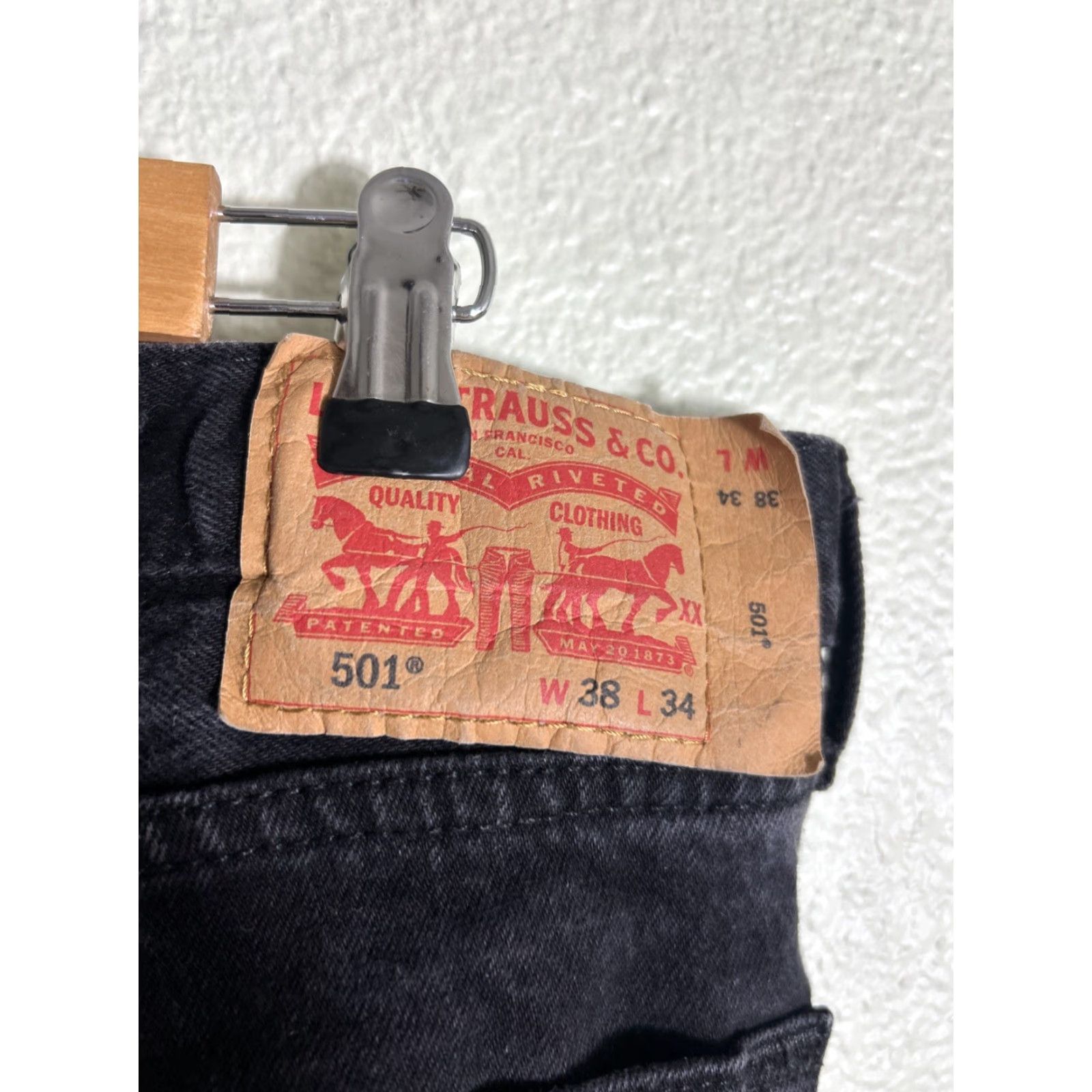 Levi's VINTAGE Levi's 501 Button Fly Straight Jeans Black Mens Size 38x34 Size US 38 / EU 54 - 7 Thumbnail