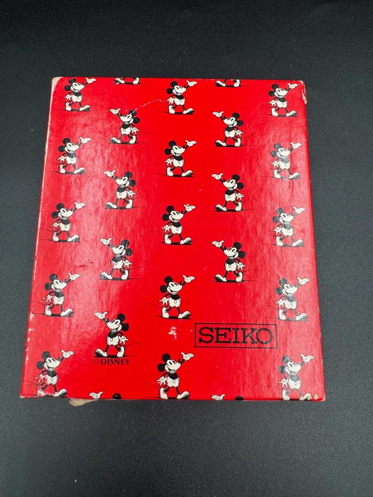 Seiko Classic 80's Mickey Mouse Face Leather Strap Watch Japan 2K0 Size ONE SIZE - 7 Thumbnail