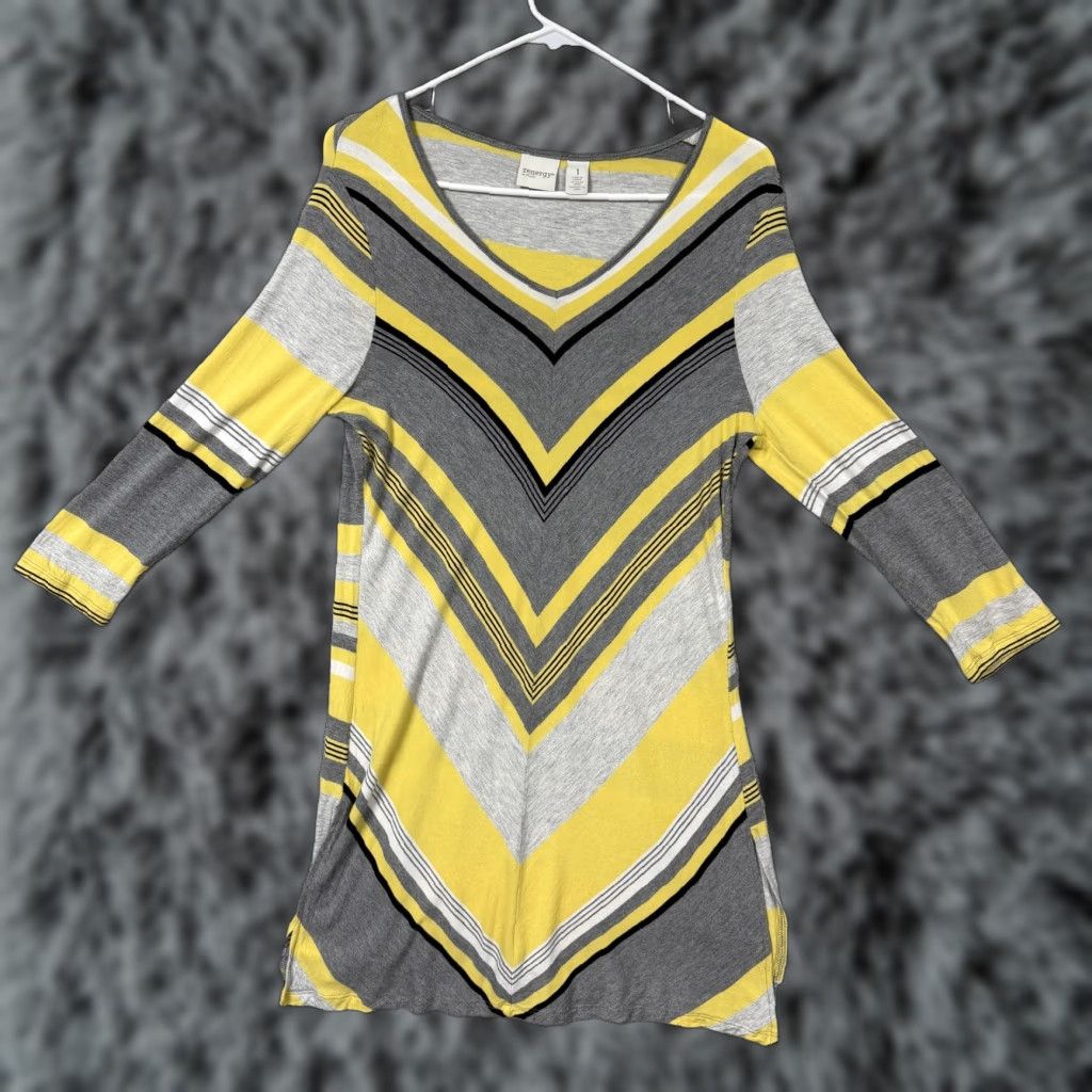 Vintage Chicos Zenergy Dress SZ 1 Gray Yellow Chevron Stripe V-Neck Boho Sporty Casual Dress Size XS / US 0-2 / IT 36-38 - 1 Thumbnail