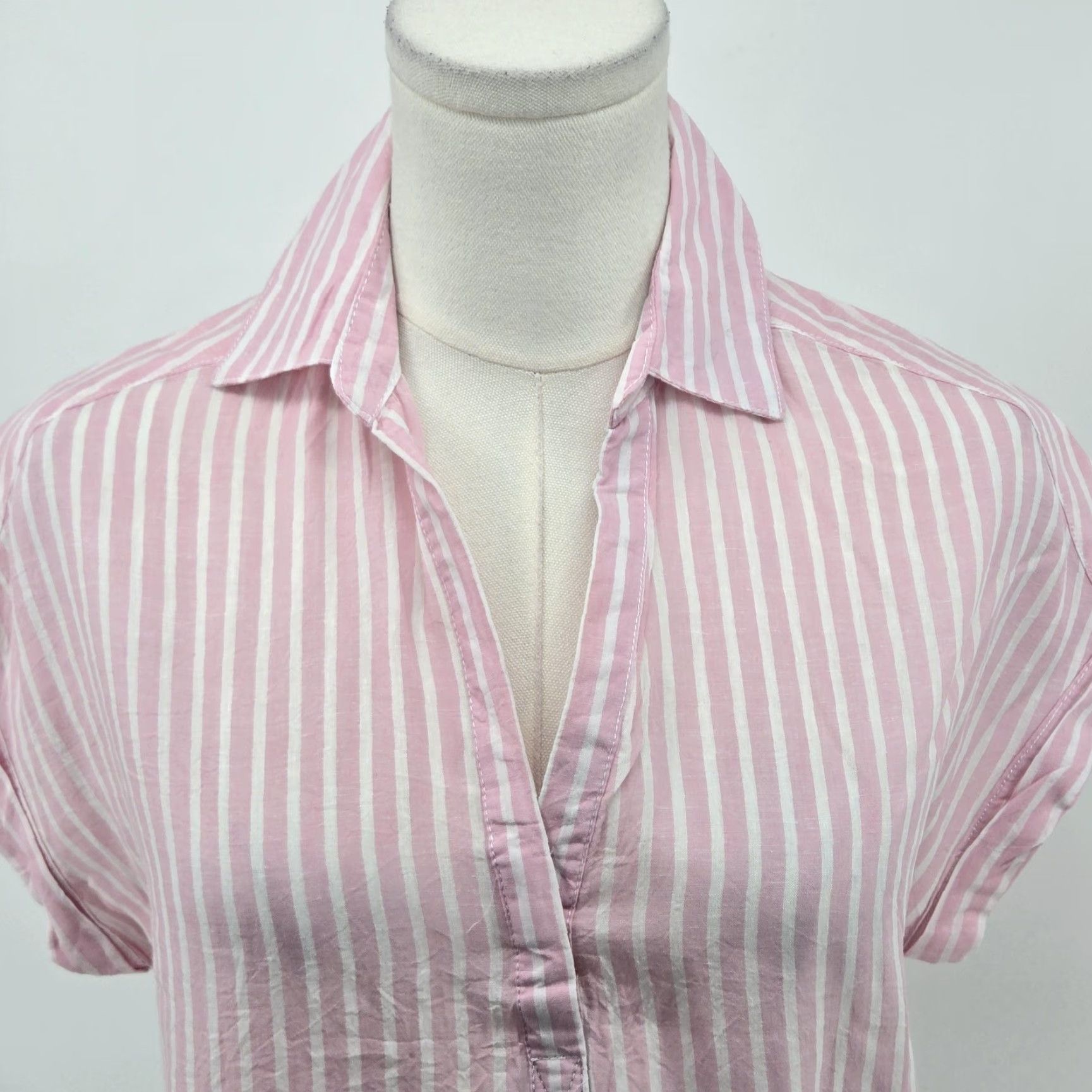 Vintage LOLA RIVER Blouse Womens XS Pink Striped Tunic Short Sleeve Lyocell Linen Size XS / US 0-2 / IT 36-38 - 2 Thumbnail