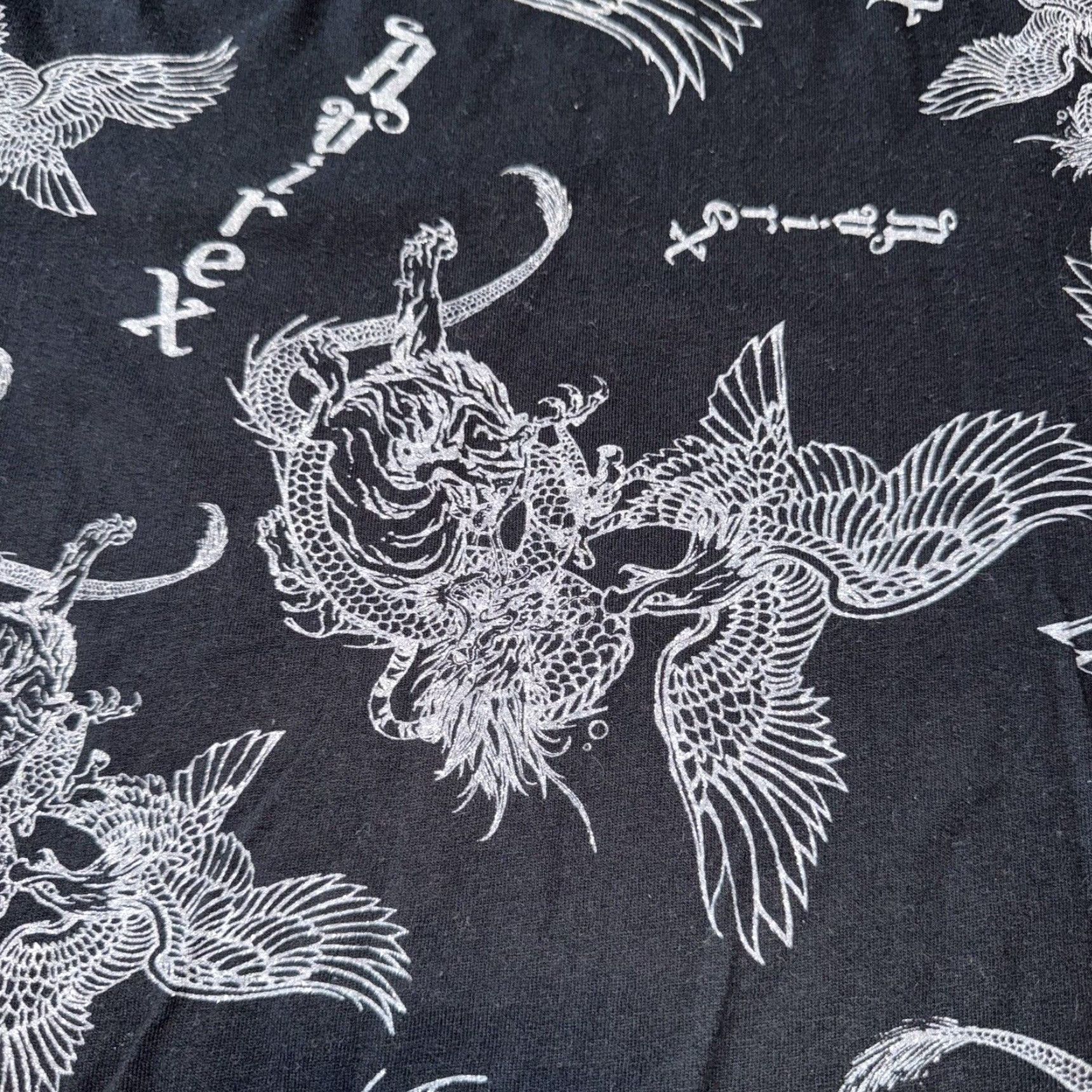 Avirex VINTAGE Avirex Shirt XL All Over Print Animal Bird Black Sliver Sparkle Crew Neck Short Sleeve Men T-Shirt Y2K Grunge Skater Size US XL / EU 56 / 4 - 2 Thumbnail