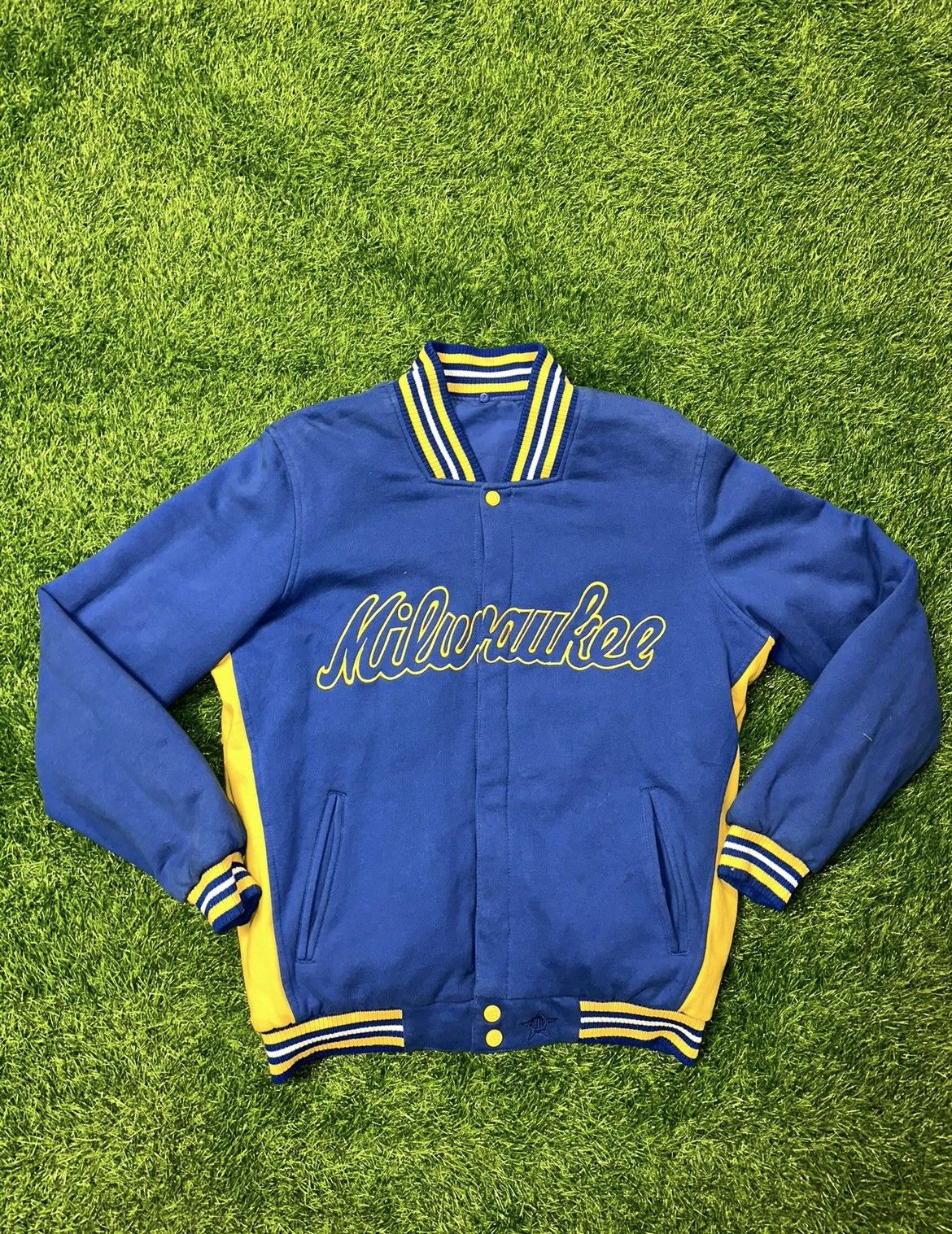 MLB × Vintage Vintage Mlb Milwaukee Brewers Reversible Jacket Size XL Size US XL / EU 56 / 4 - 2 Thumbnail