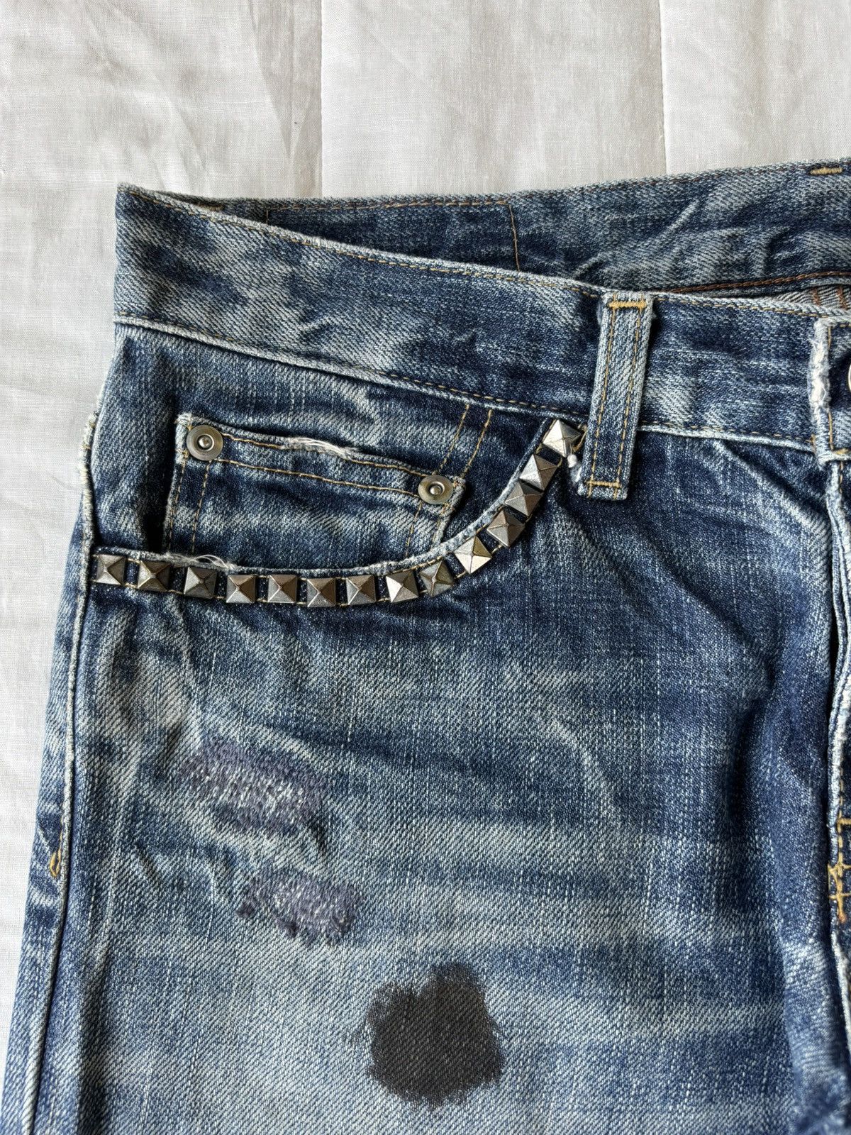 Hysteric Glamour × Undercover GRAIL🔥ARCHIVE HYSTERICS PUNK STUDDED DISTRESSED DENIM JEANS Size US 31 - 14 Thumbnail