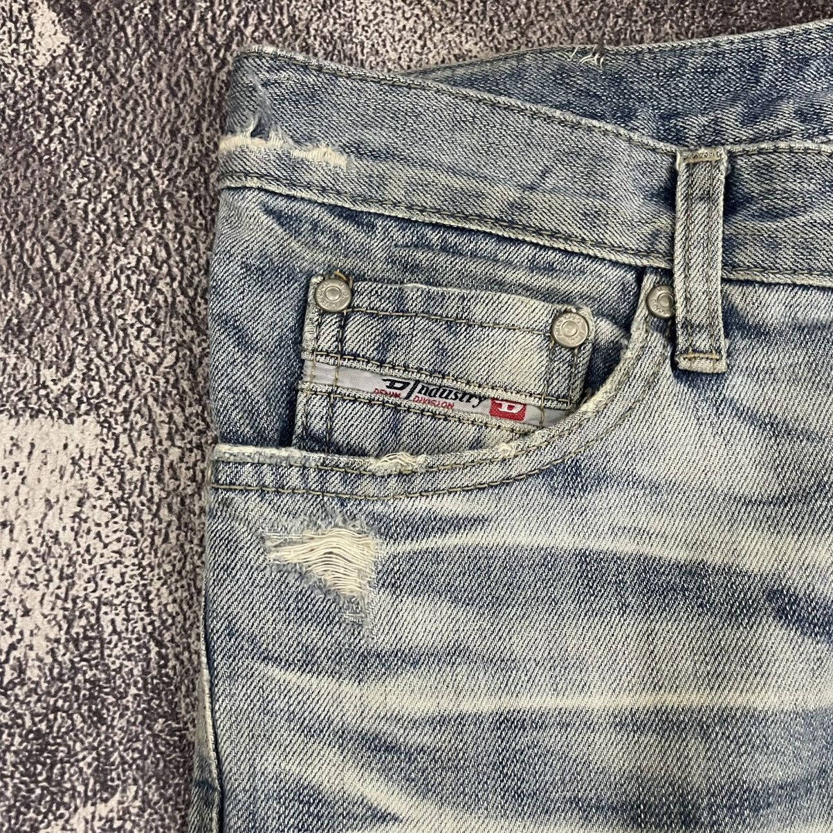 Vintage Y2K Diesel distressed flare denim pants Size US 33 - 8 Thumbnail