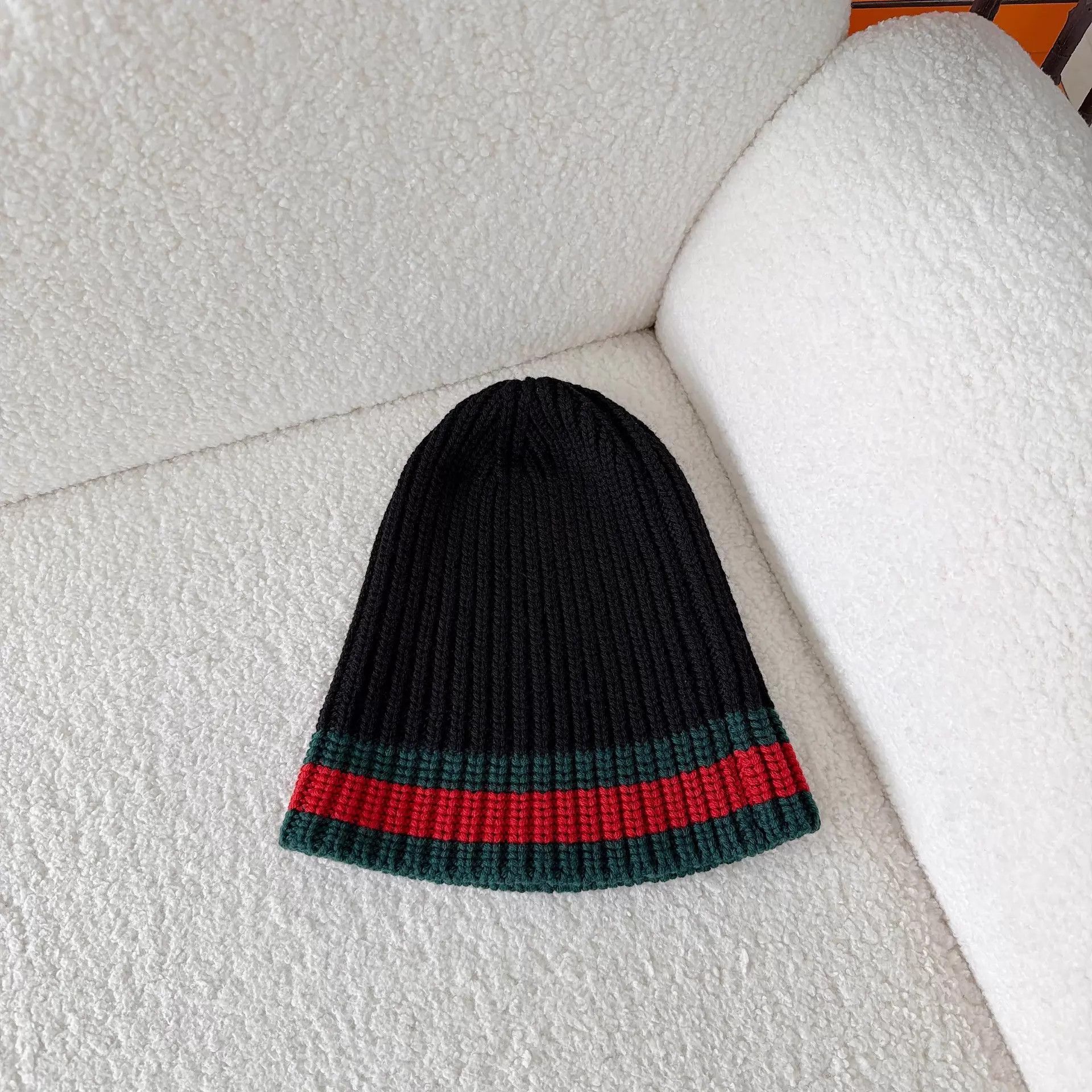 Gucci Gucci Black Stripe Knit Beanie M Size ONE SIZE - 2 Thumbnail