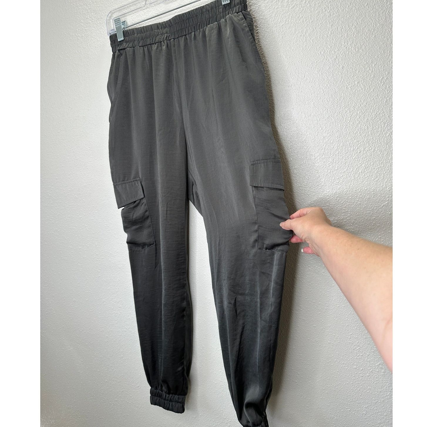 Other Sadie & Sage Gray Satin Utility Pocketed Elastic Jogger S Size 27" / US 4 / IT 40 - 1 Thumbnail