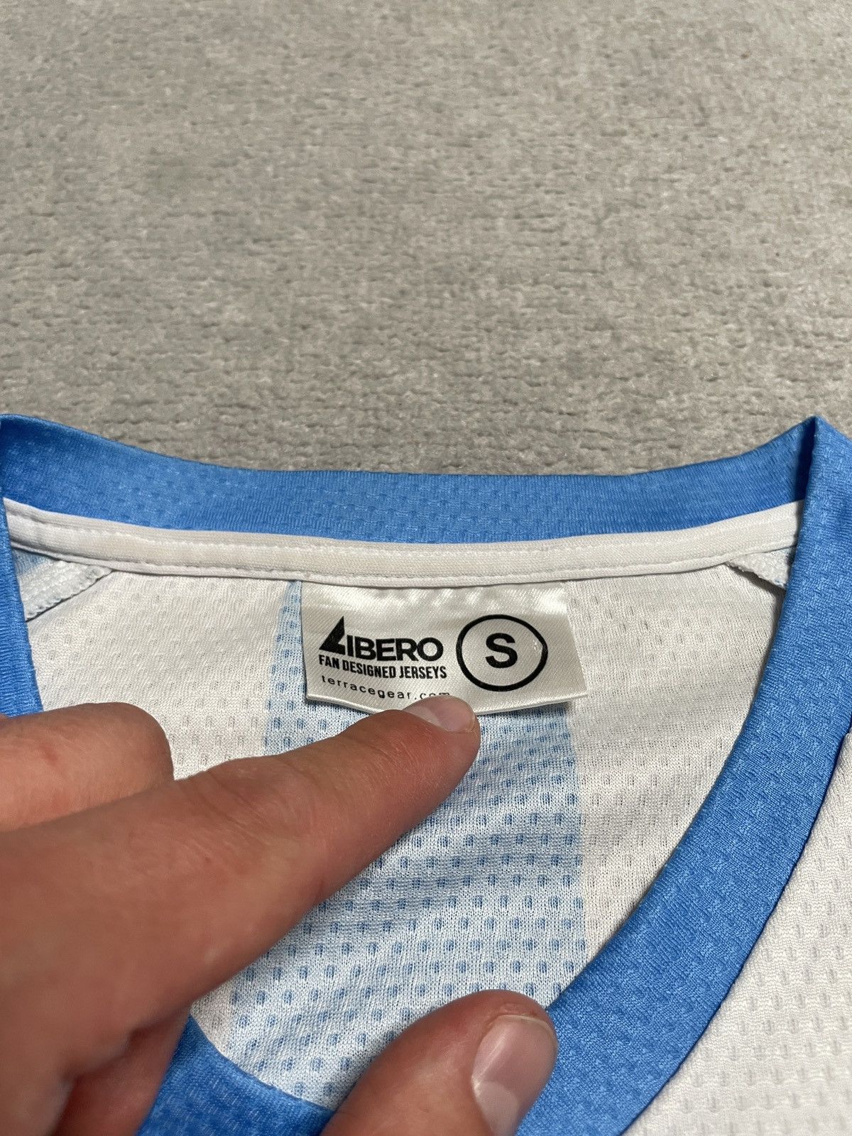 Vintage Vintage Blue White Striped Jersey T-shirt Argentina Maradona Size US S / EU 44-46 / 1 - 5 Thumbnail