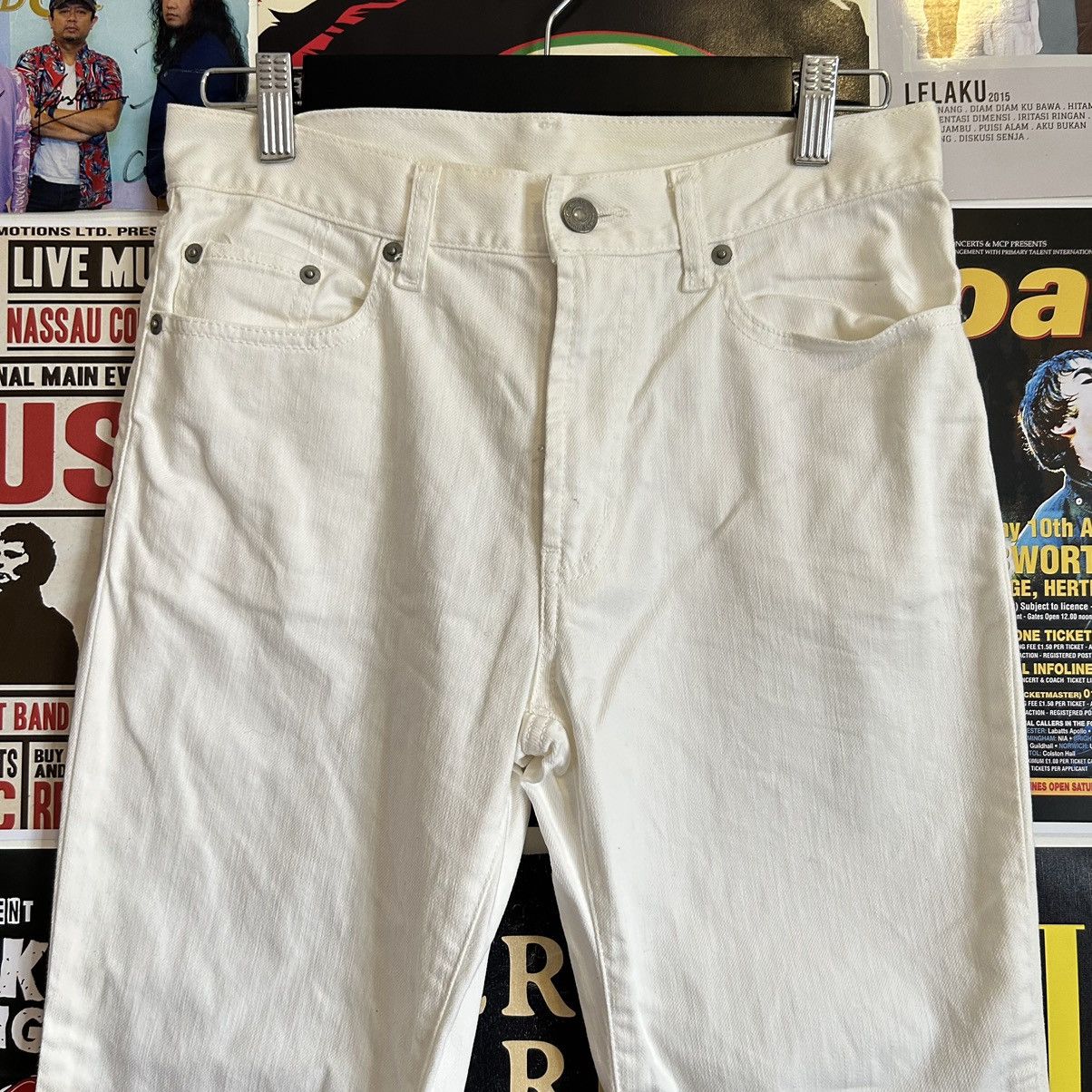 Uniqlo Vintage Uniqlo Flare White Denim Size US 29 - 2 Thumbnail