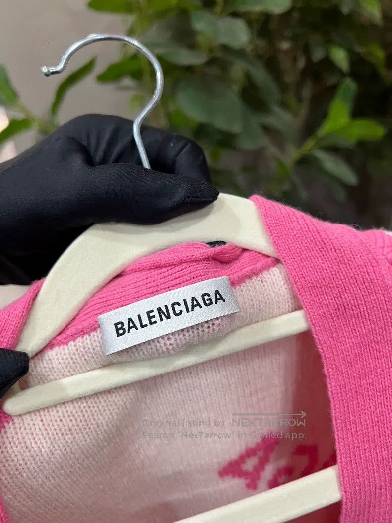 Balenciaga Balenciaga Pink Lettering Print Wool Sweater Size US XS / EU 42 / 0 - 6 Thumbnail