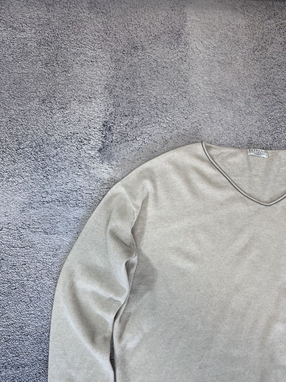 Brunello Cucinelli Brunello Cucinelli Cashmere Sweater V-neck Jumper Pullover Size L / US 10 / IT 46 - 12 Thumbnail